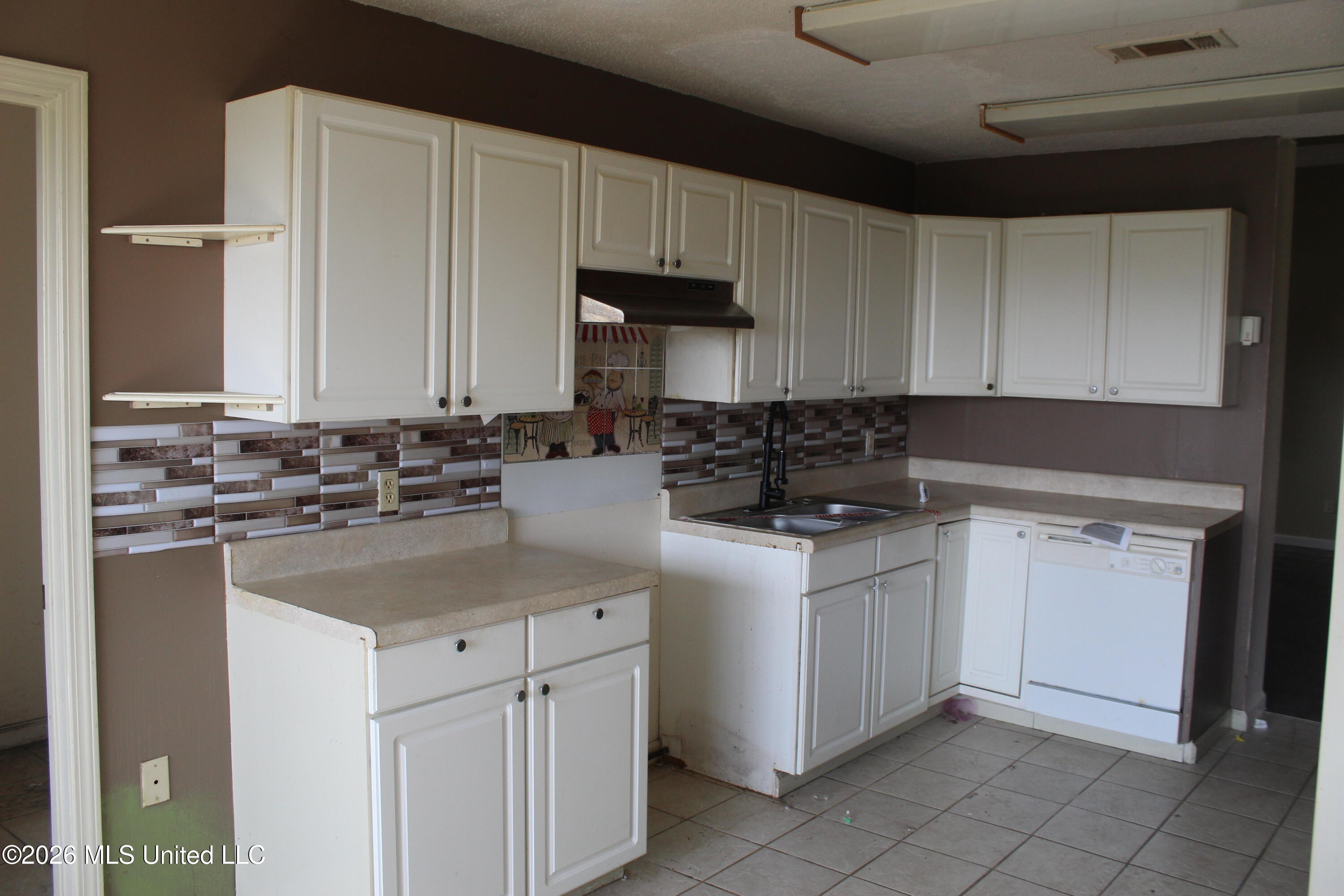 11112 U.s. Highway 49 E Property Photo 12