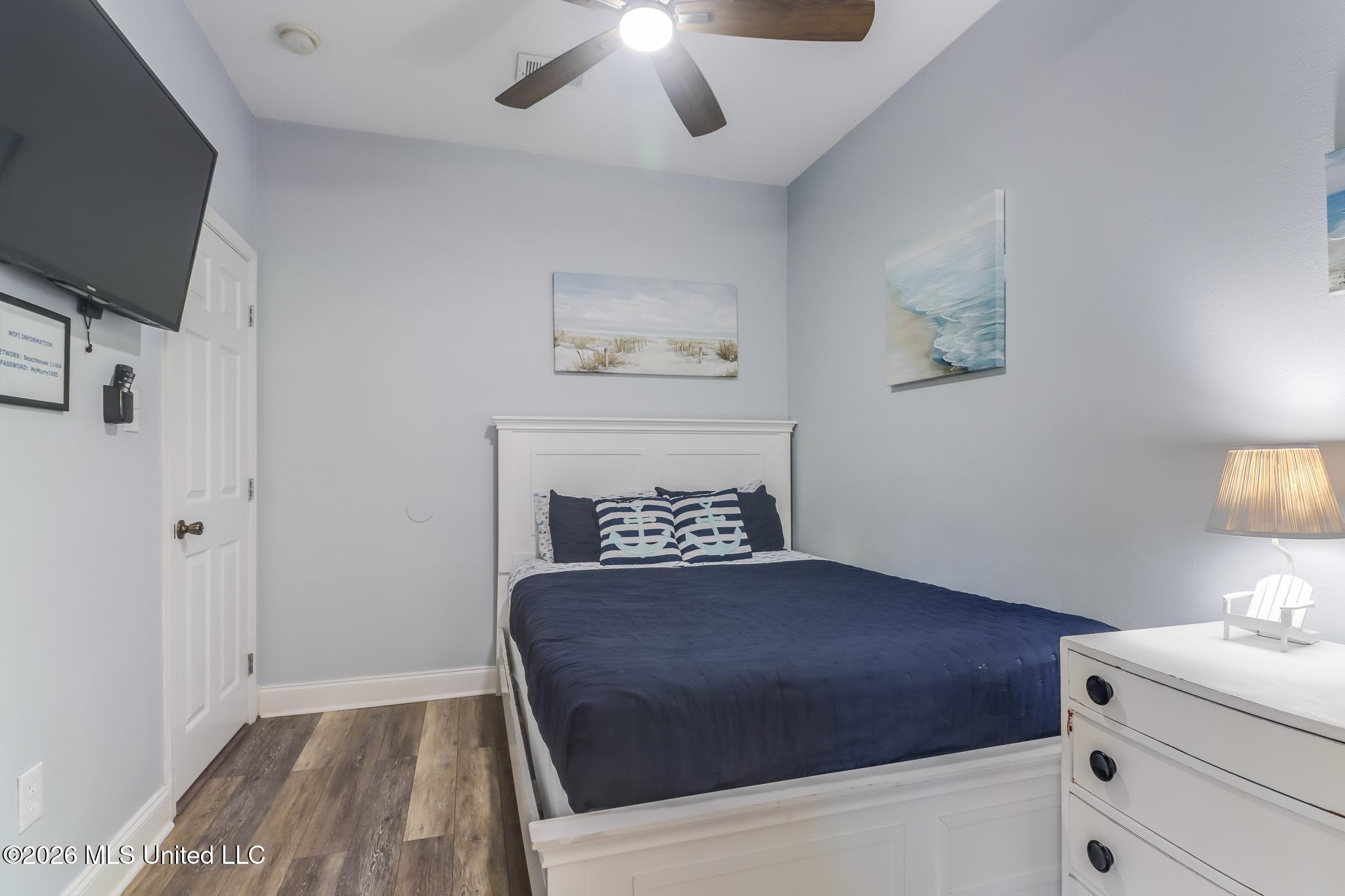 1140 Century Oaks Drive Property Photo 13