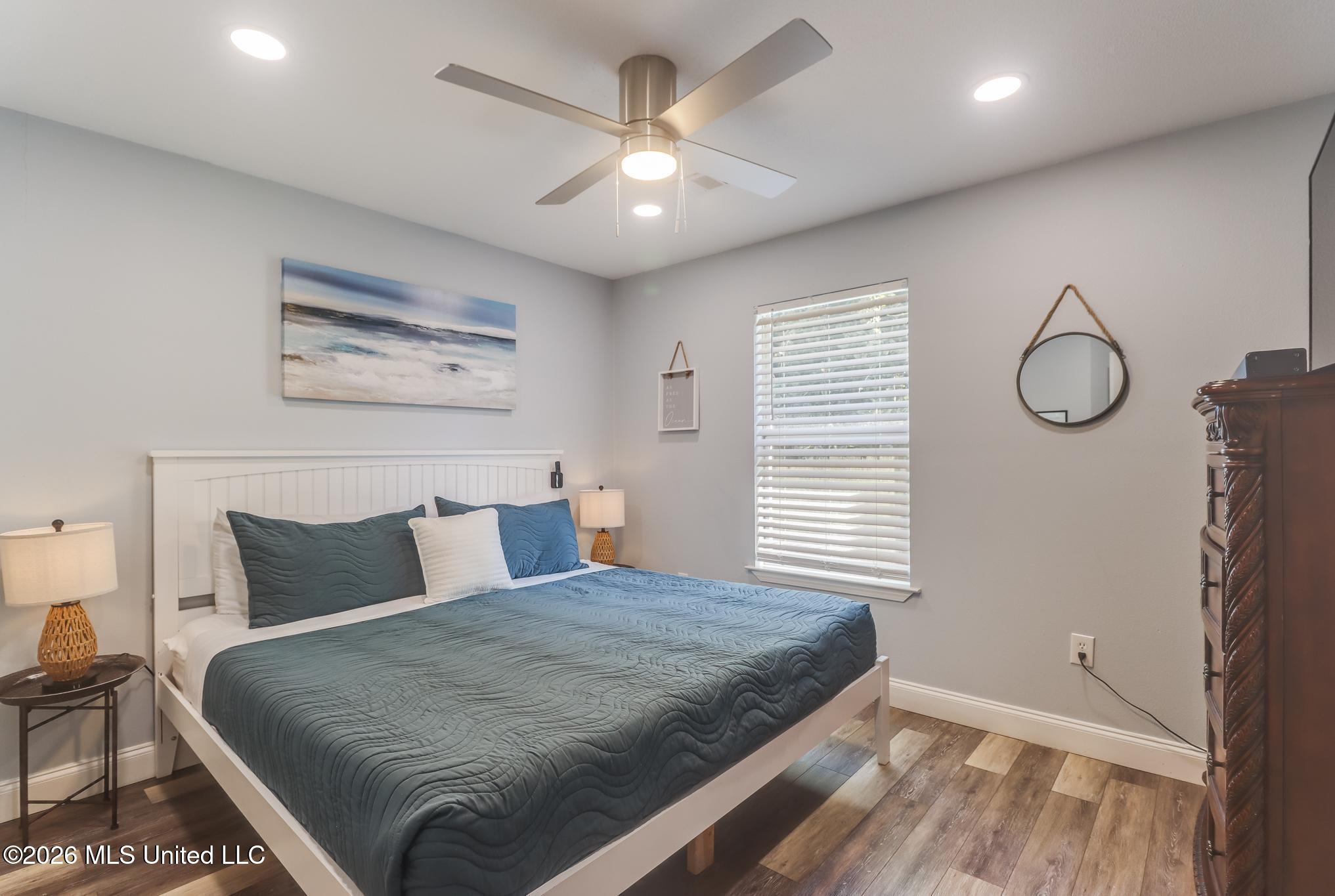 1140 Century Oaks Drive Property Photo 15