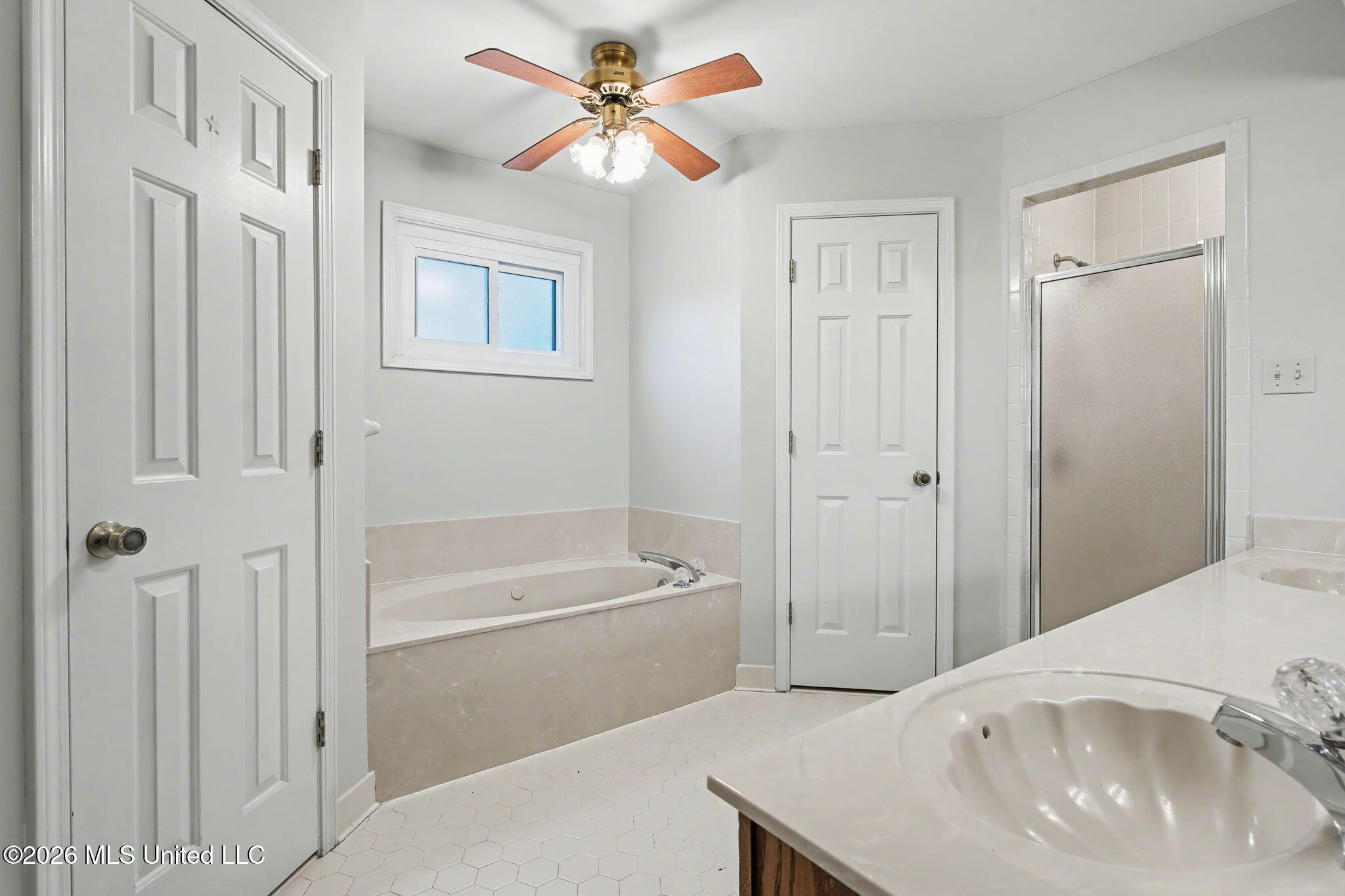 5900 Paloma Drive Property Photo 19