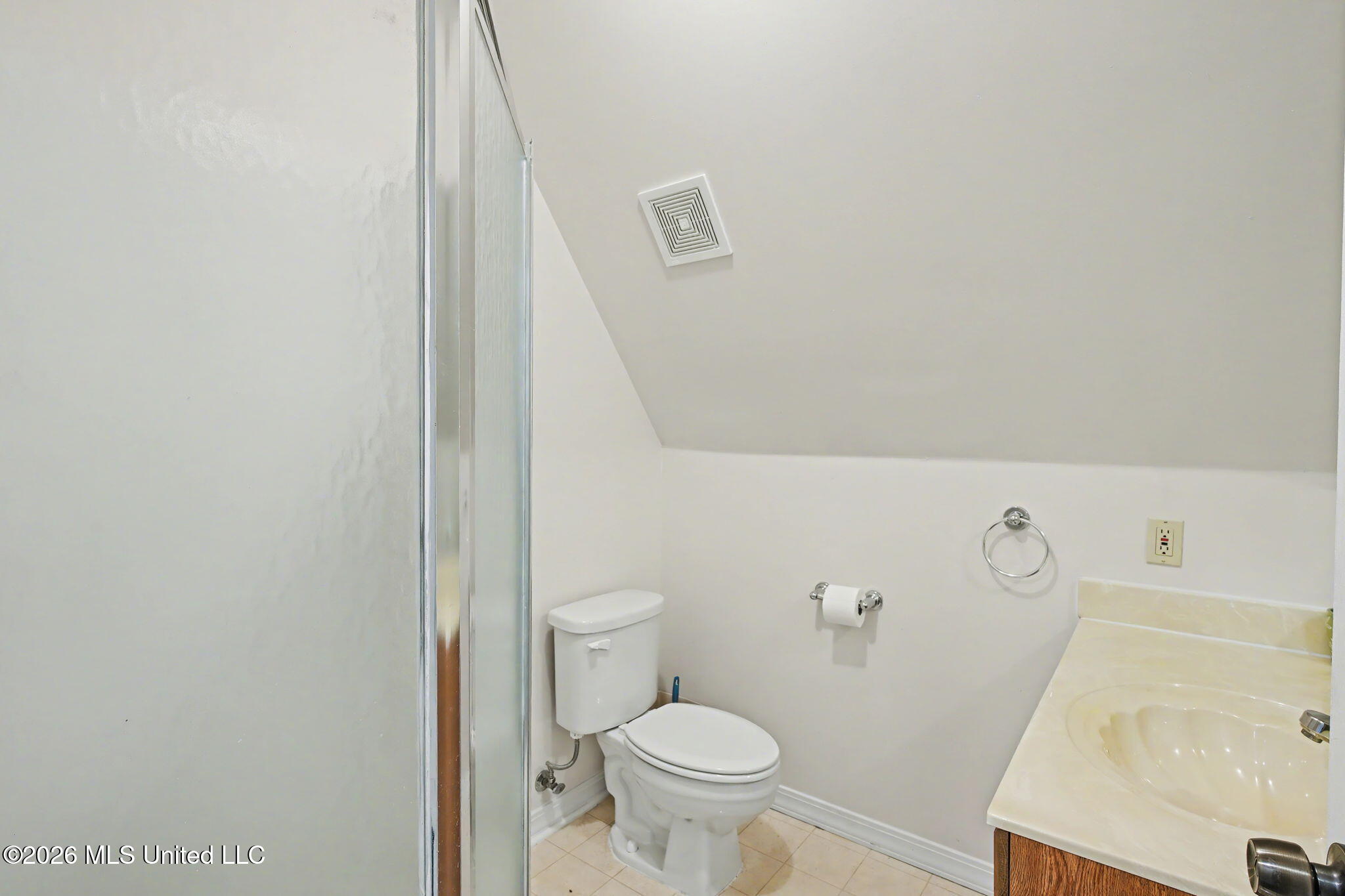 5900 Paloma Drive Property Photo 27