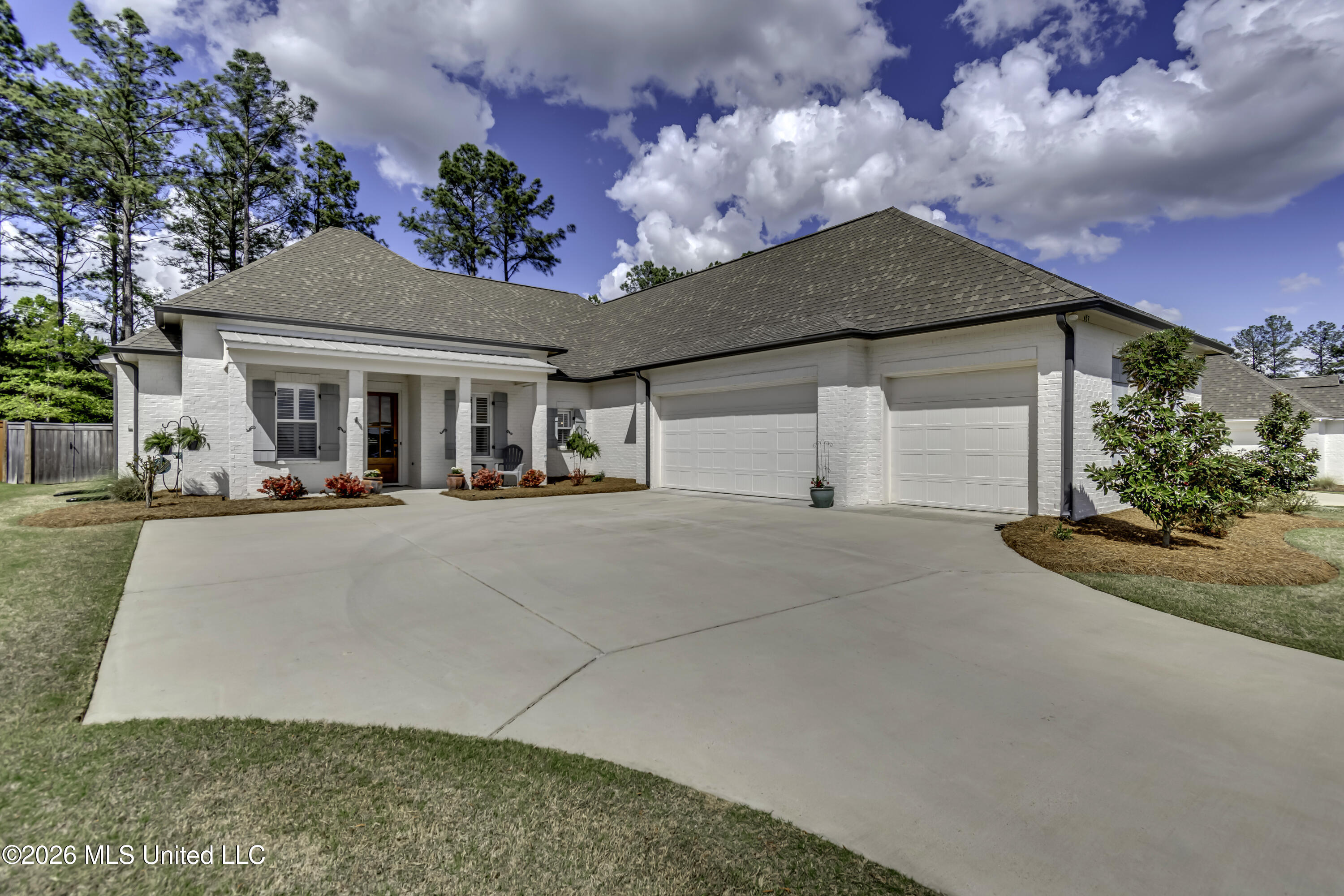 457 Crossvine Place Property Photo 2