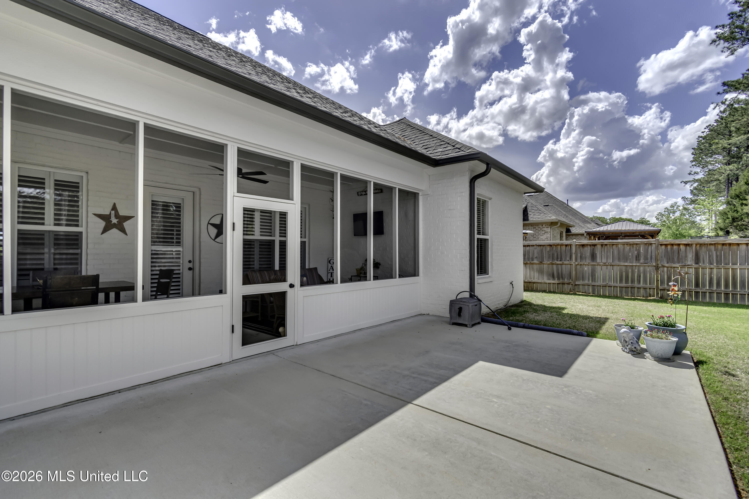 457 Crossvine Place Property Photo 42