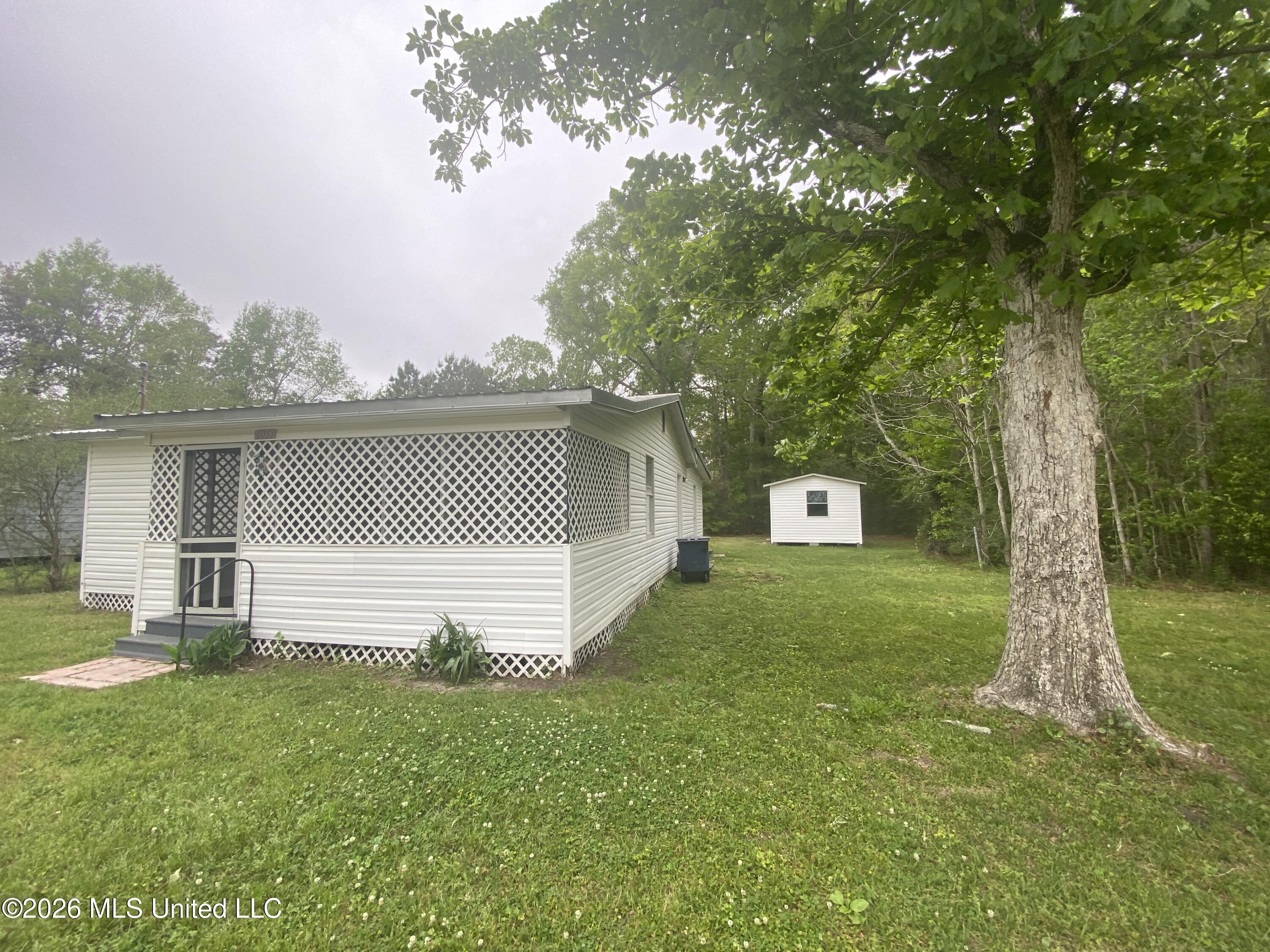 6013 Elder Ferry Road Property Photo 4