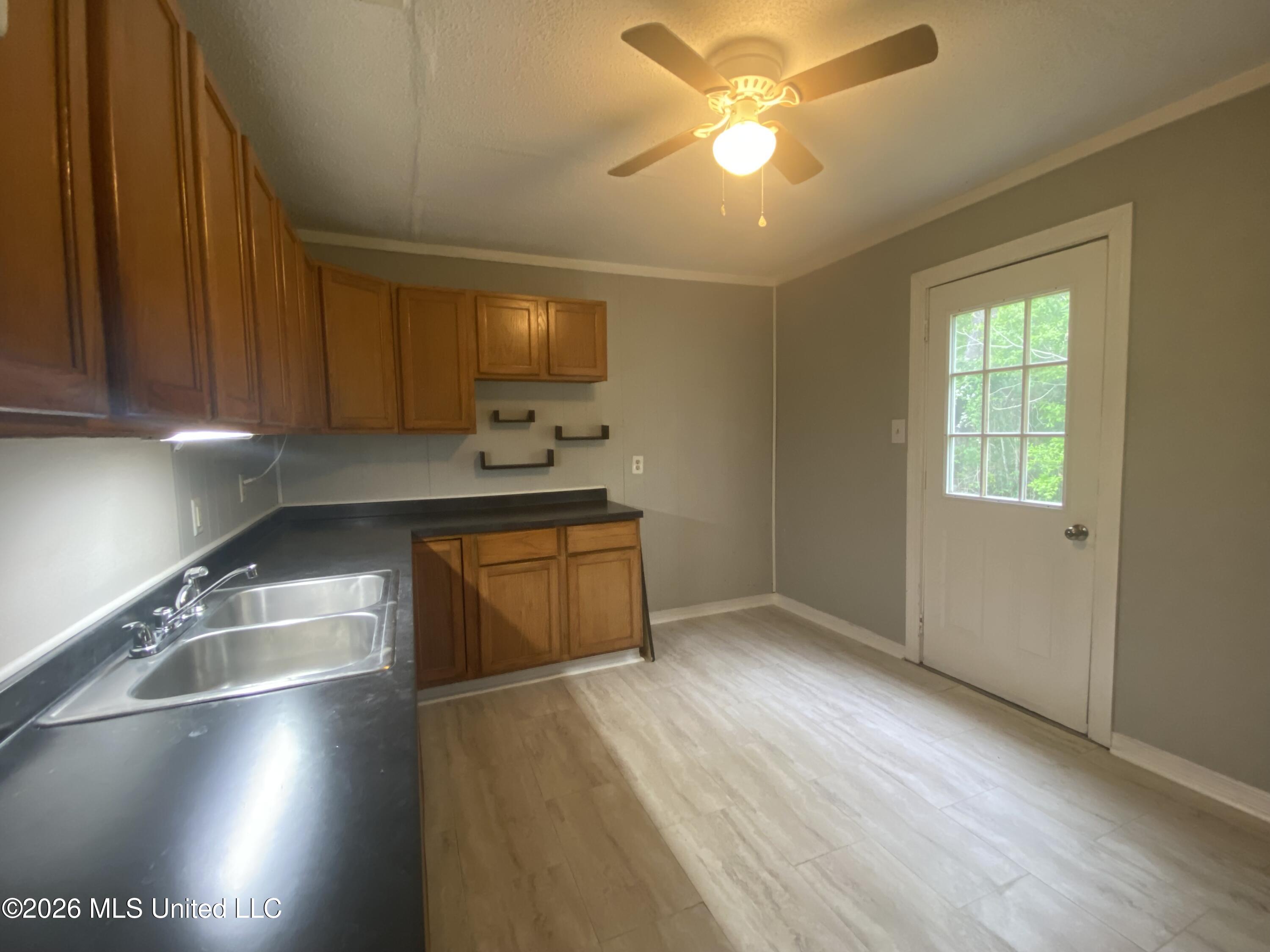 6013 Elder Ferry Road Property Photo 20