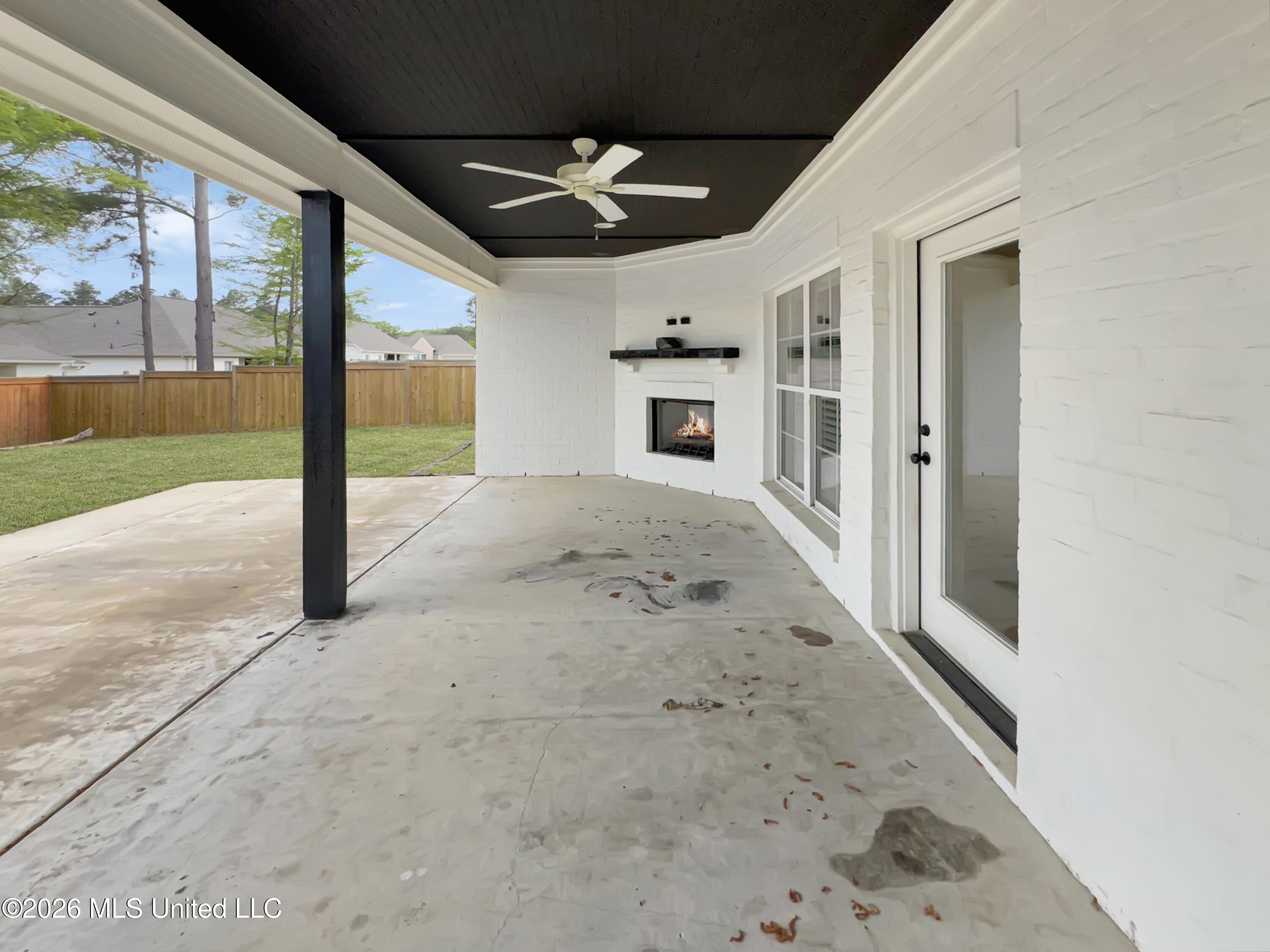 118 Lake Crest Drive Property Photo 25
