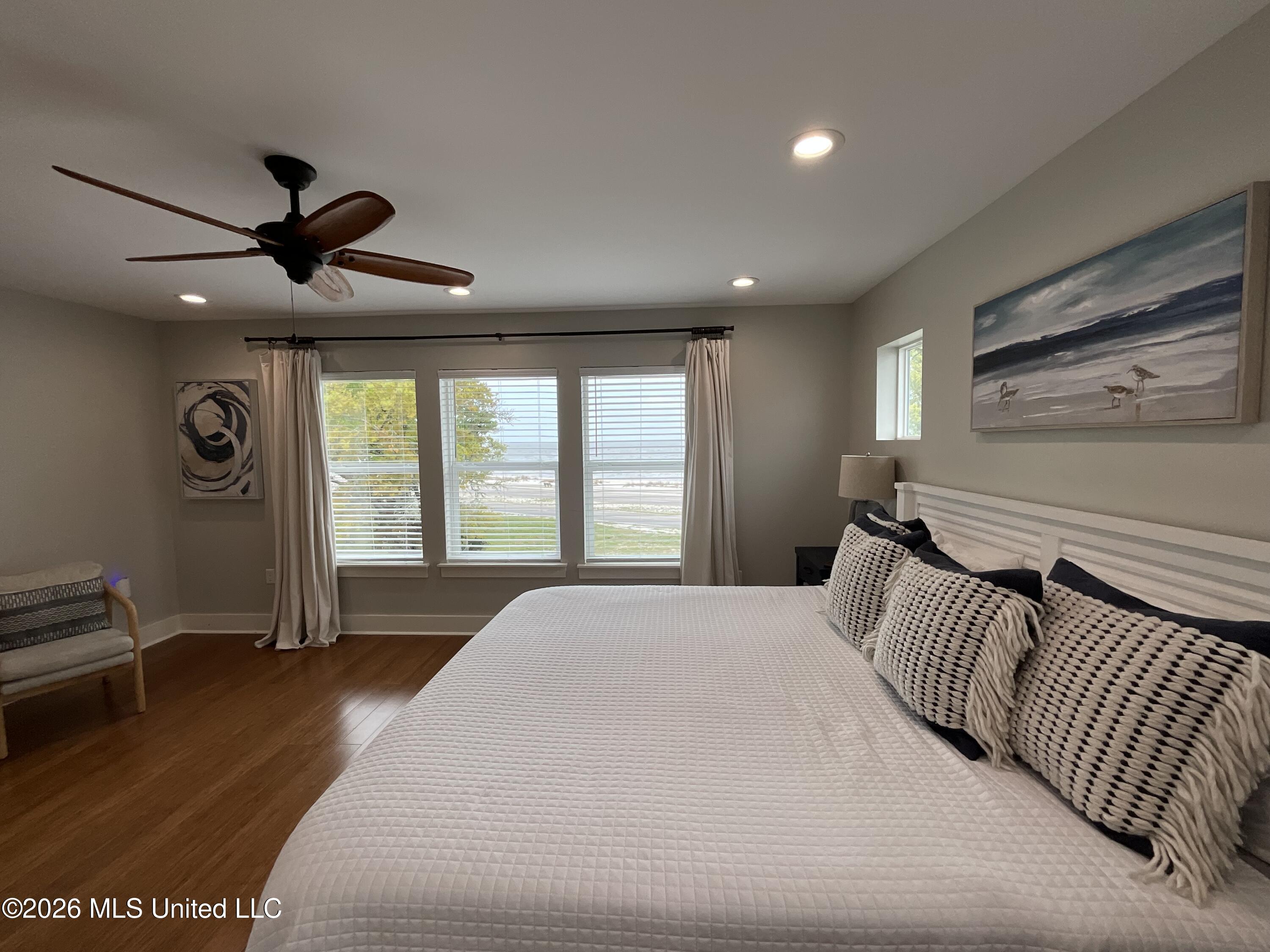 102 Winters Lane Property Photo 42