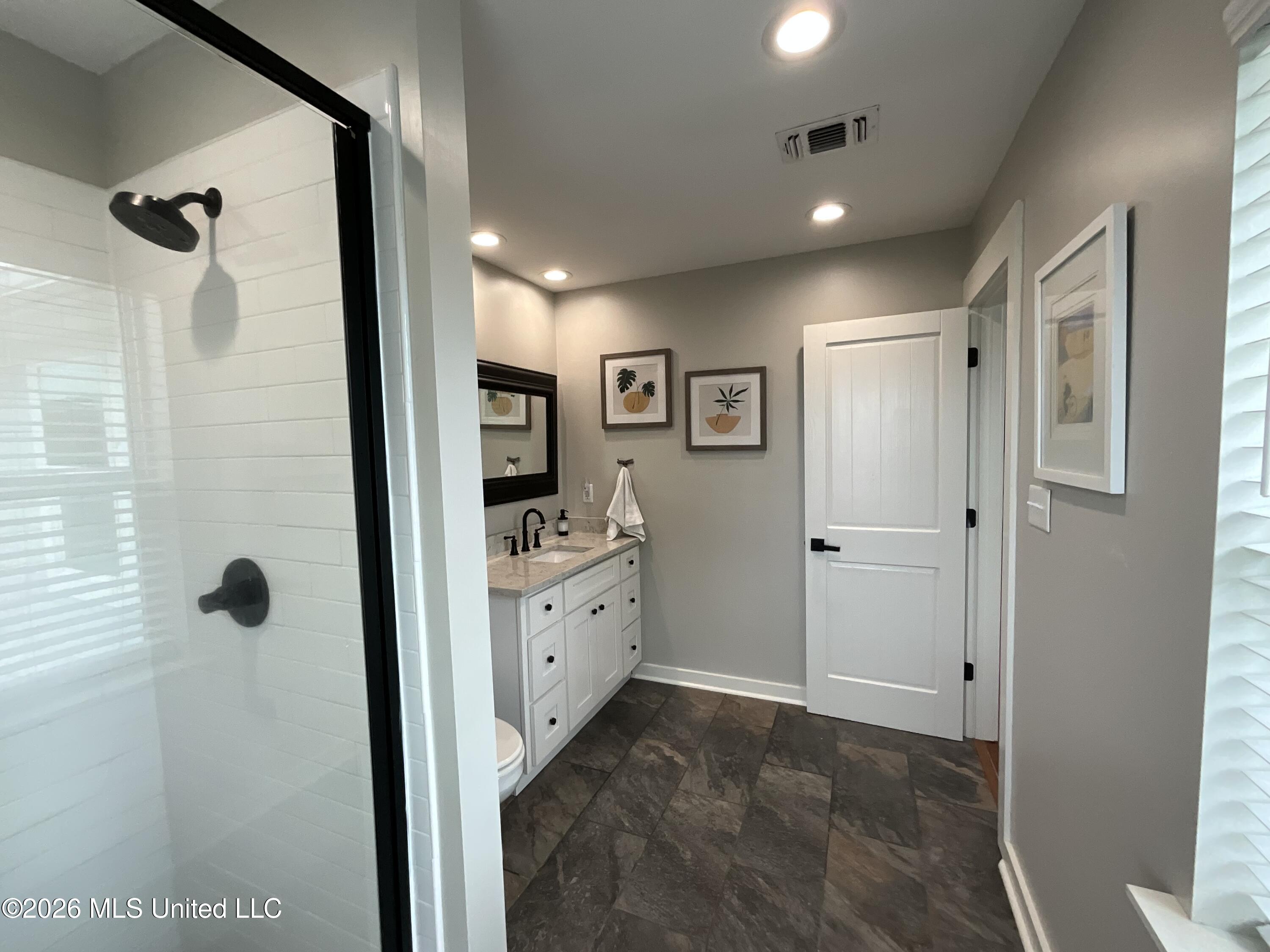 102 Winters Lane Property Photo 48