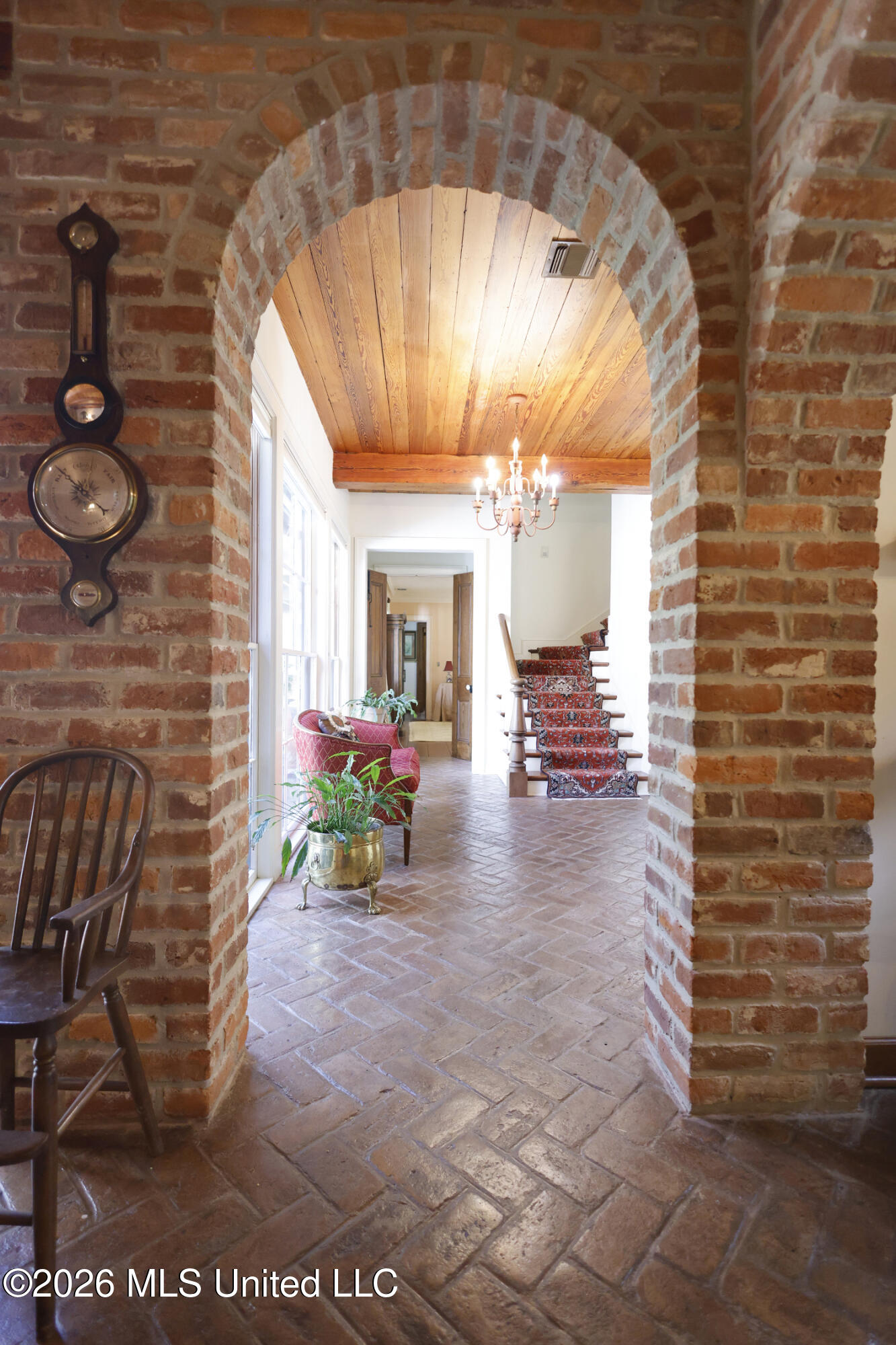657 Zetus Road Property Photo 11