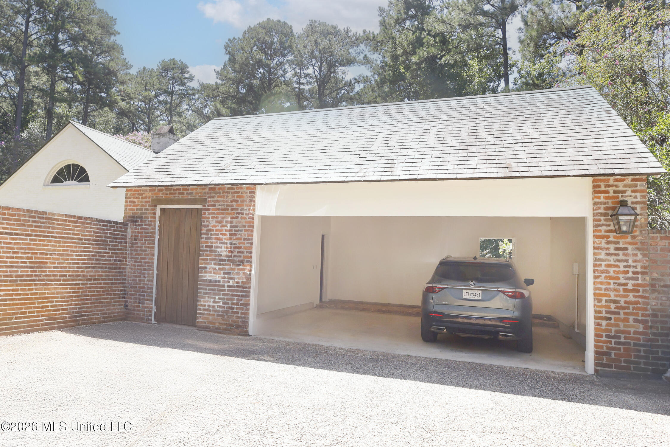 657 Zetus Road Property Photo 40
