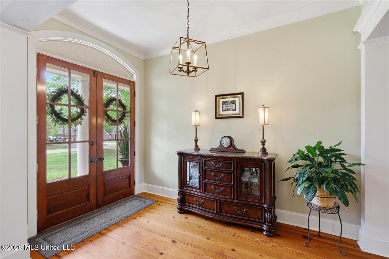 1222 Centre Court Property Photo 4