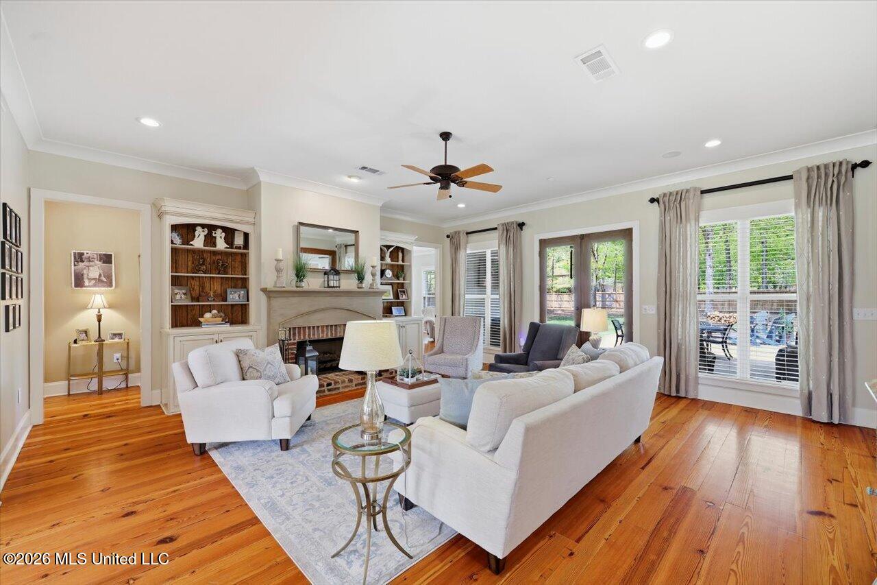 1222 Centre Court Property Photo 5