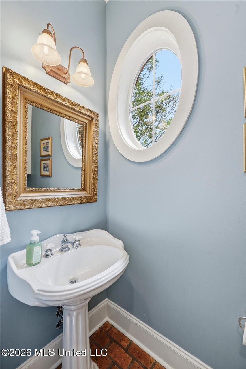1222 Centre Court Property Photo 25