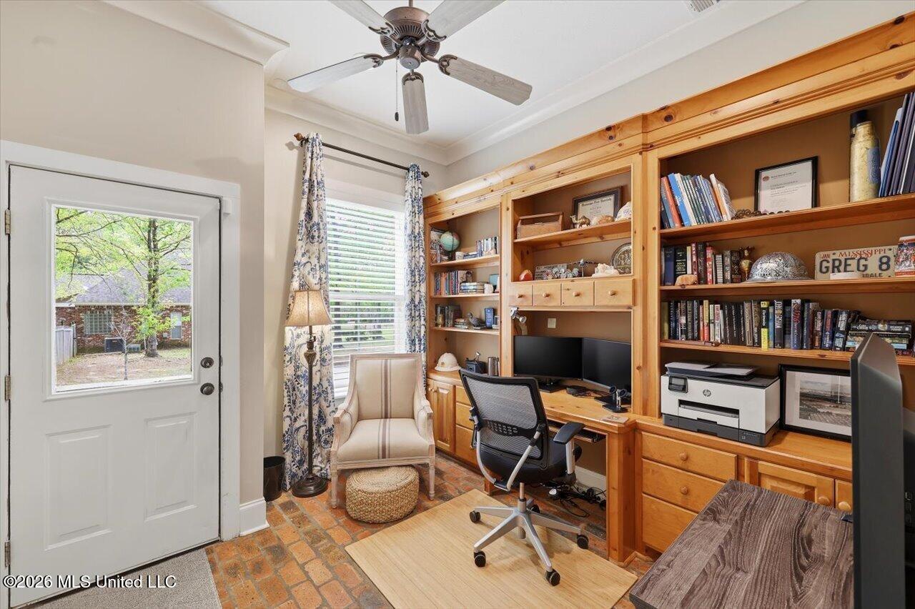 1222 Centre Court Property Photo 28