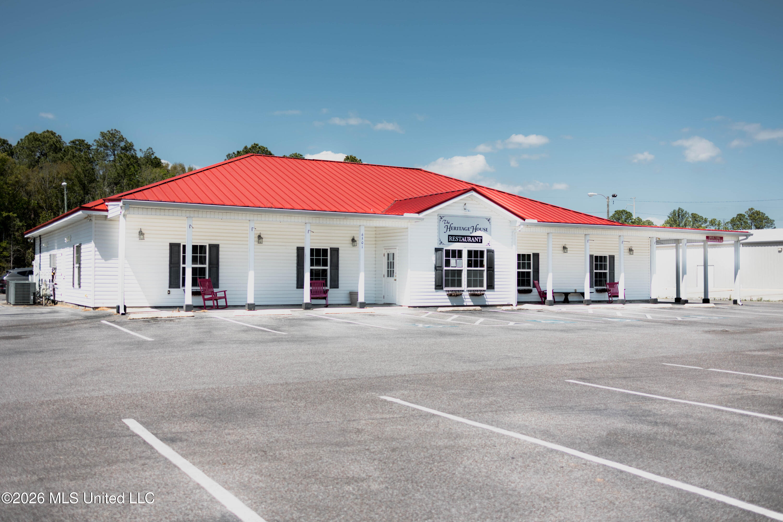 6501 Highway 90 Property Photo 3