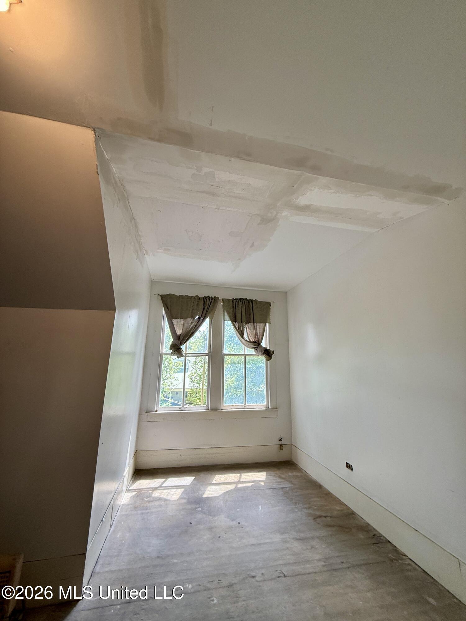 842 S 3rd Street Property Photo 16