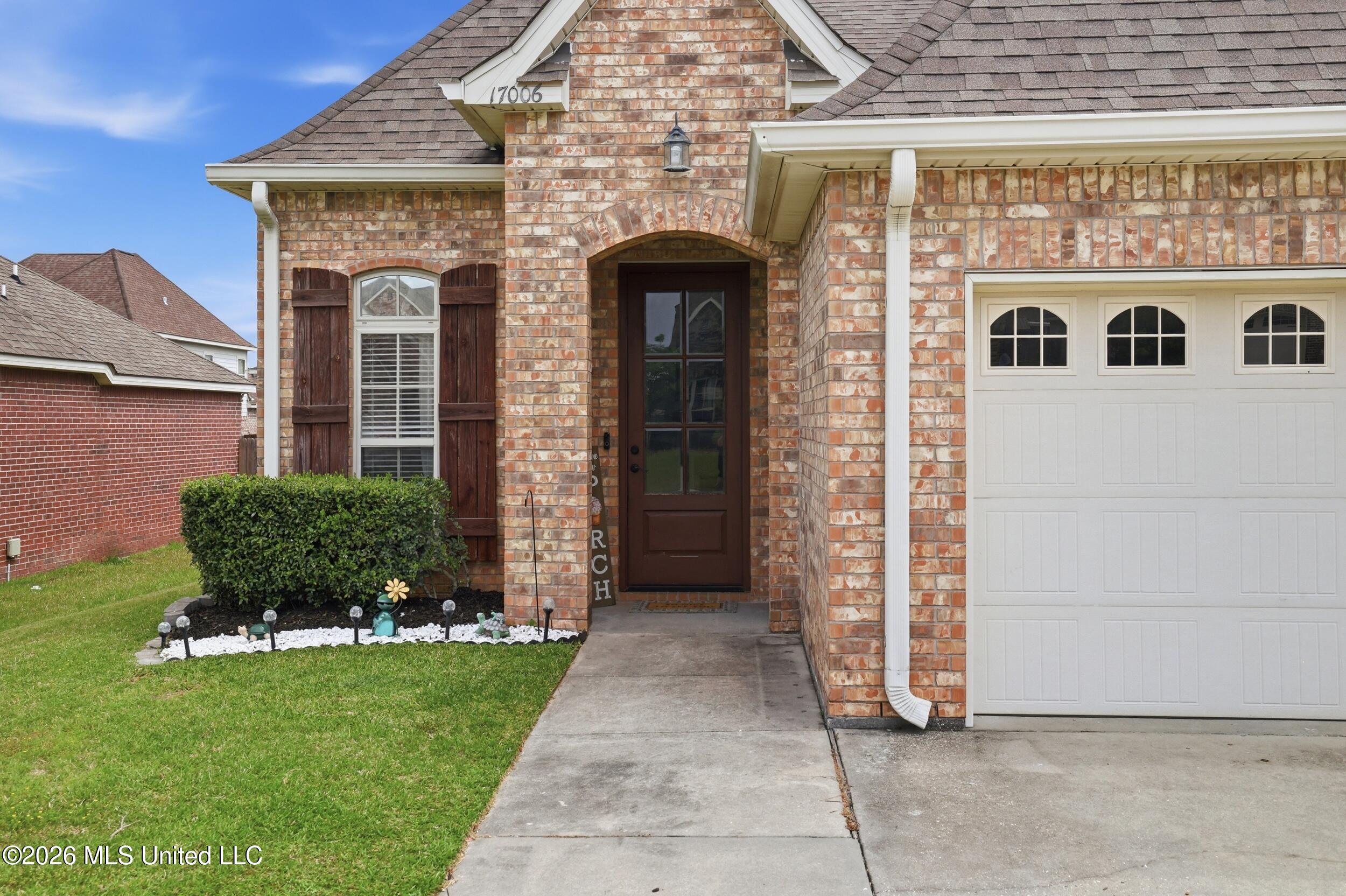 17006 Sago Drive Property Photo 4
