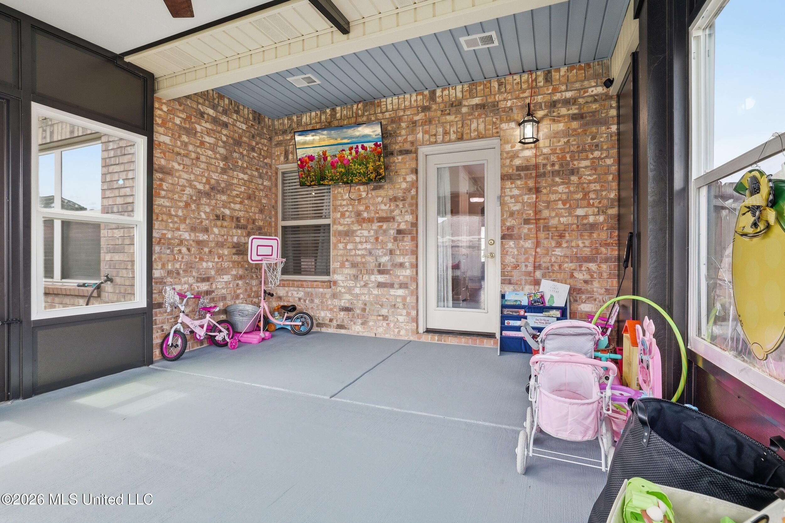 17006 Sago Drive Property Photo 35