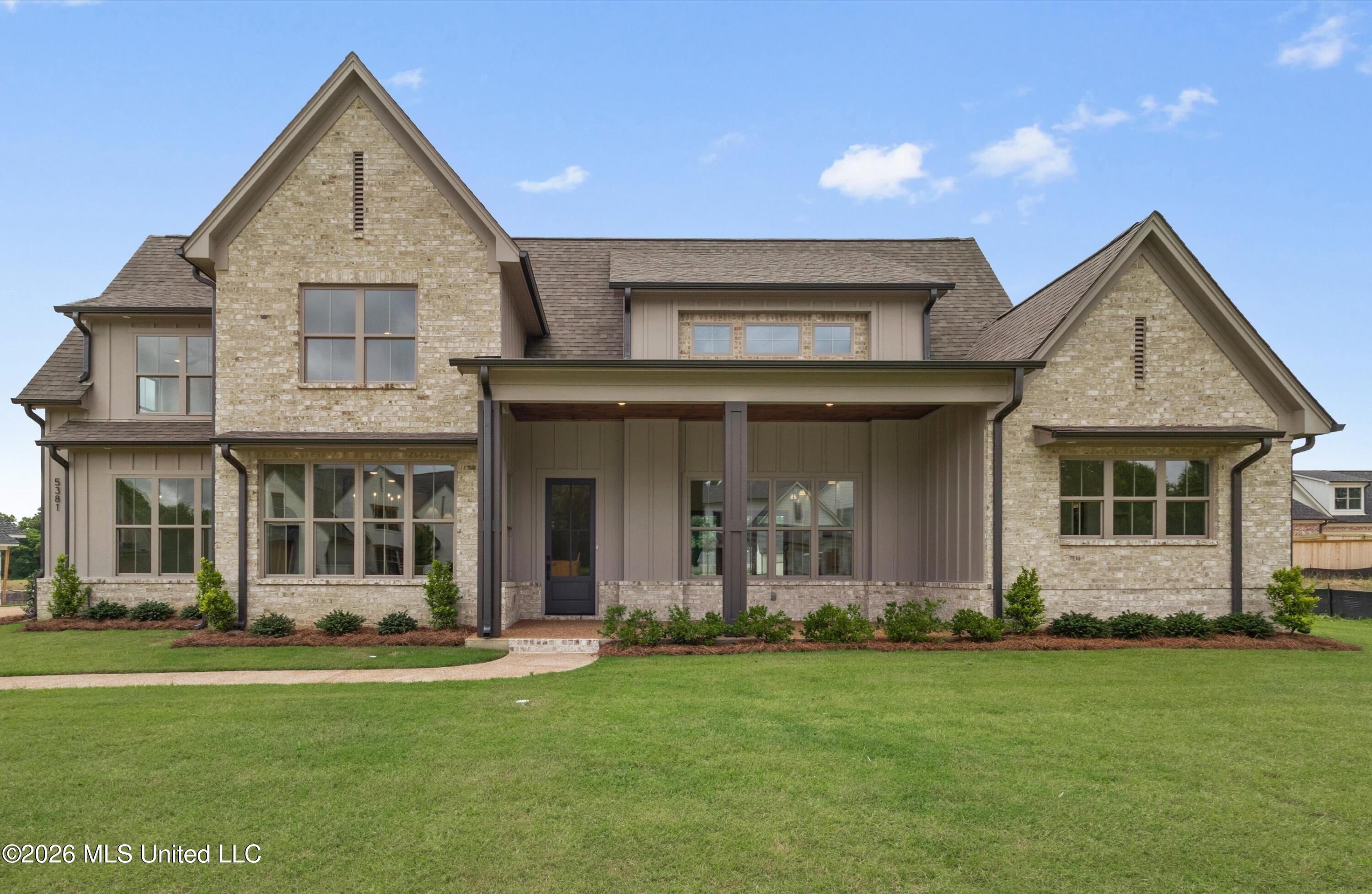 5381 Grayson Way Property Photo 1