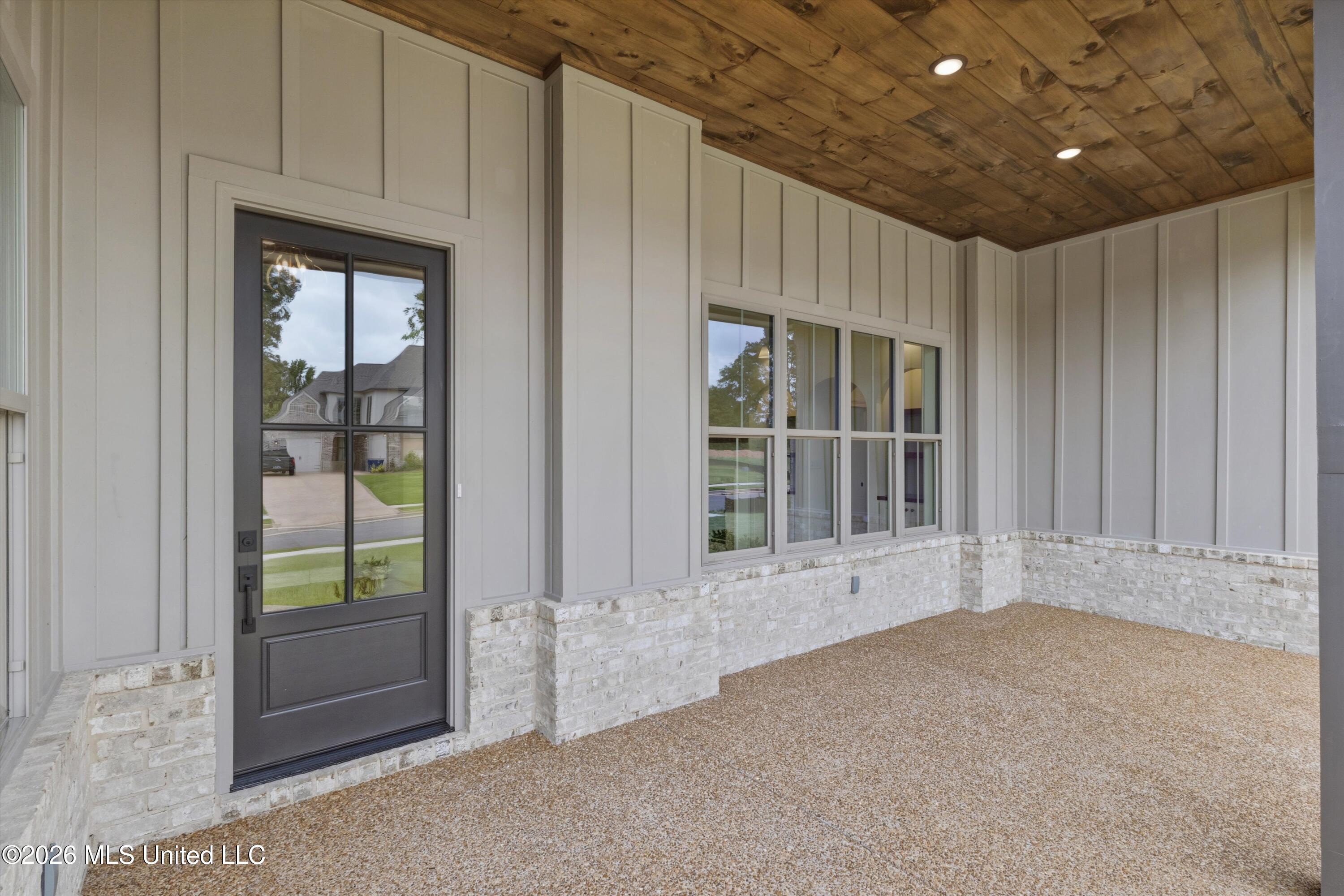 5381 Grayson Way Property Photo 2