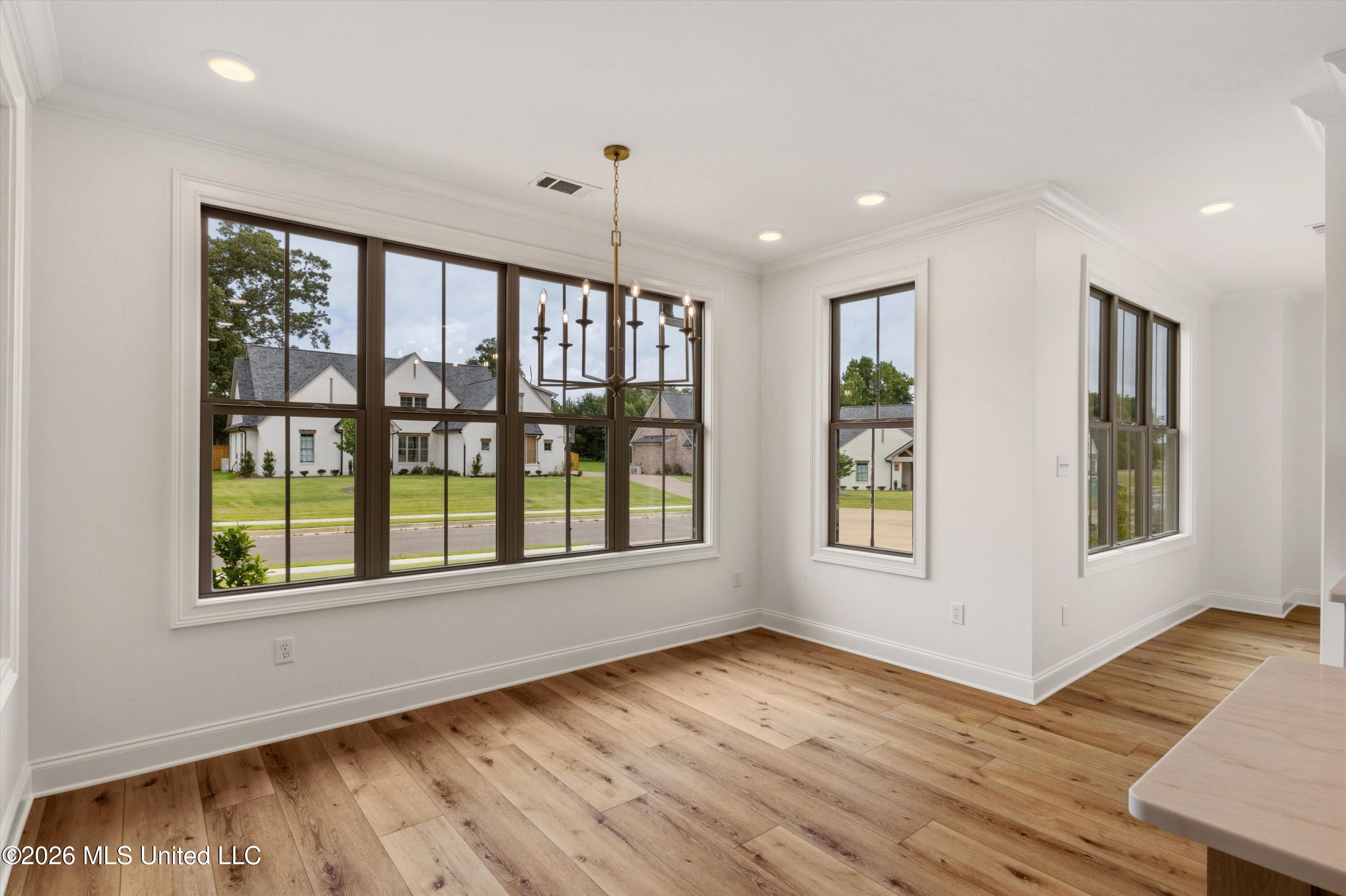 5381 Grayson Way Property Photo 16