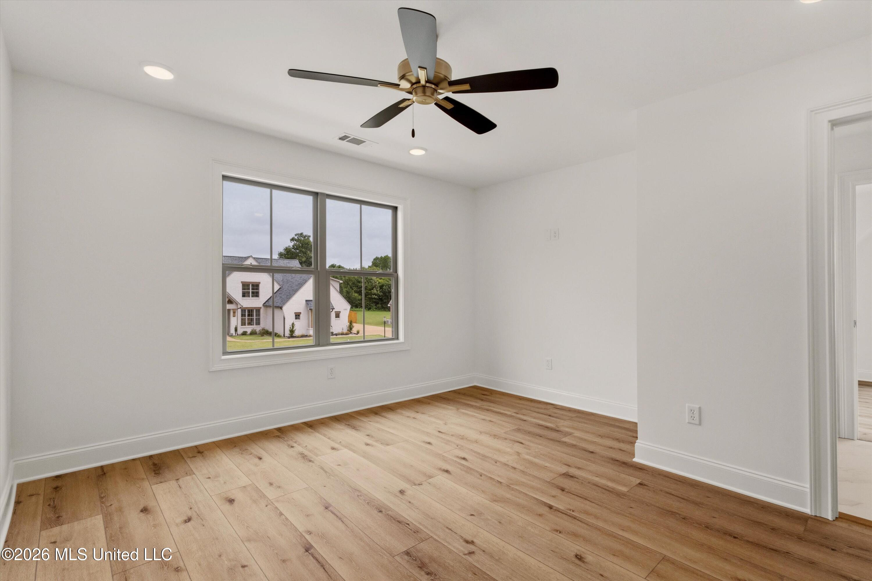 5381 Grayson Way Property Photo 34
