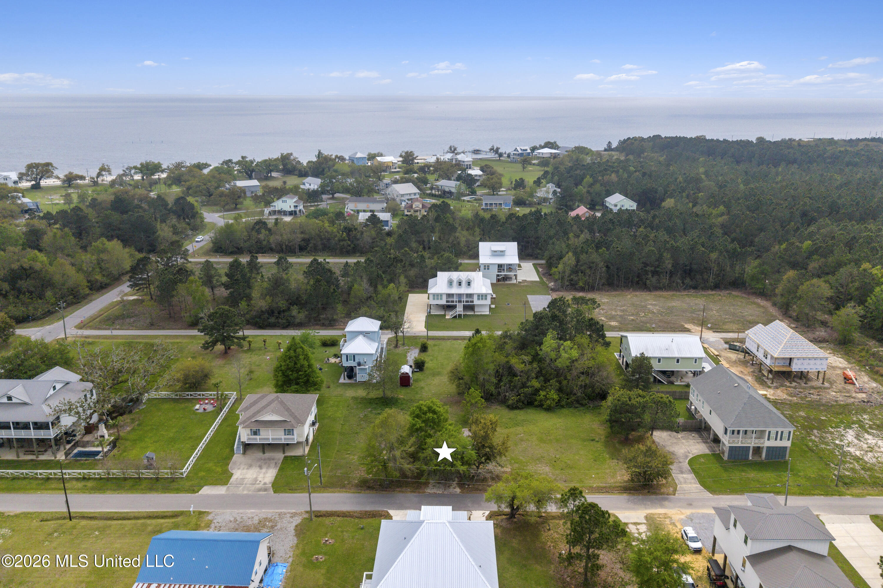 427 Sears Avenue Property Photo 4