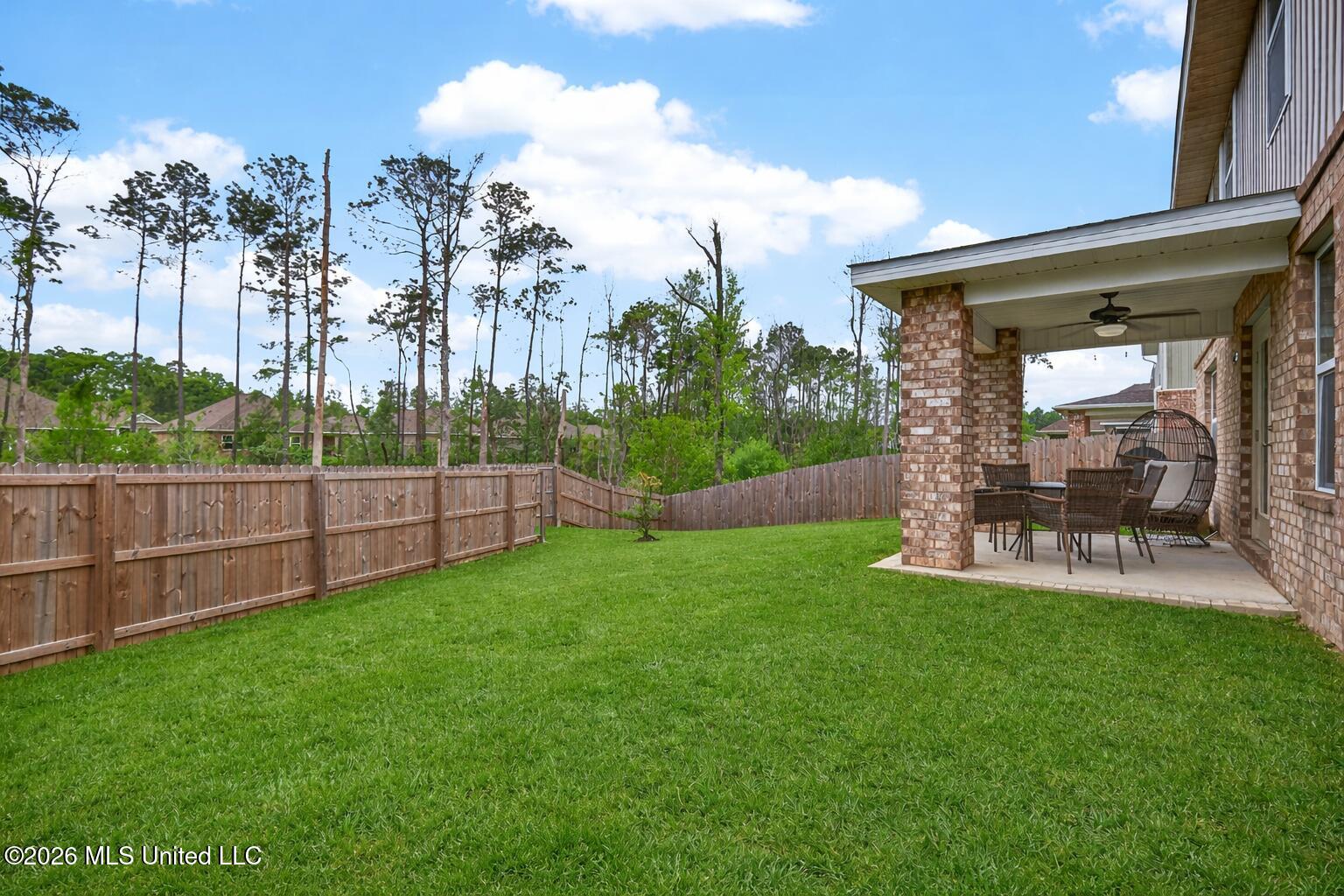 5438 Leeds Lane Property Photo 6