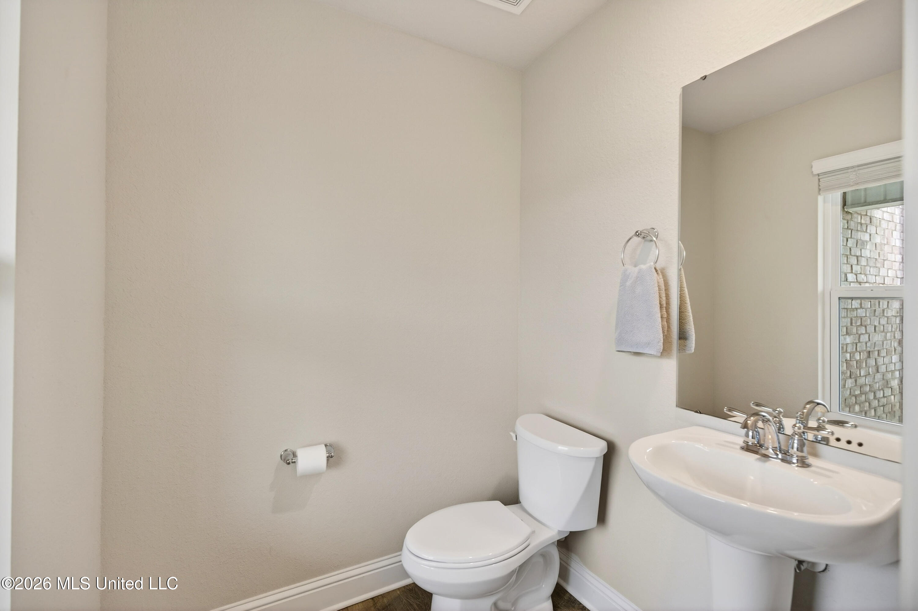 5438 Leeds Lane Property Photo 12