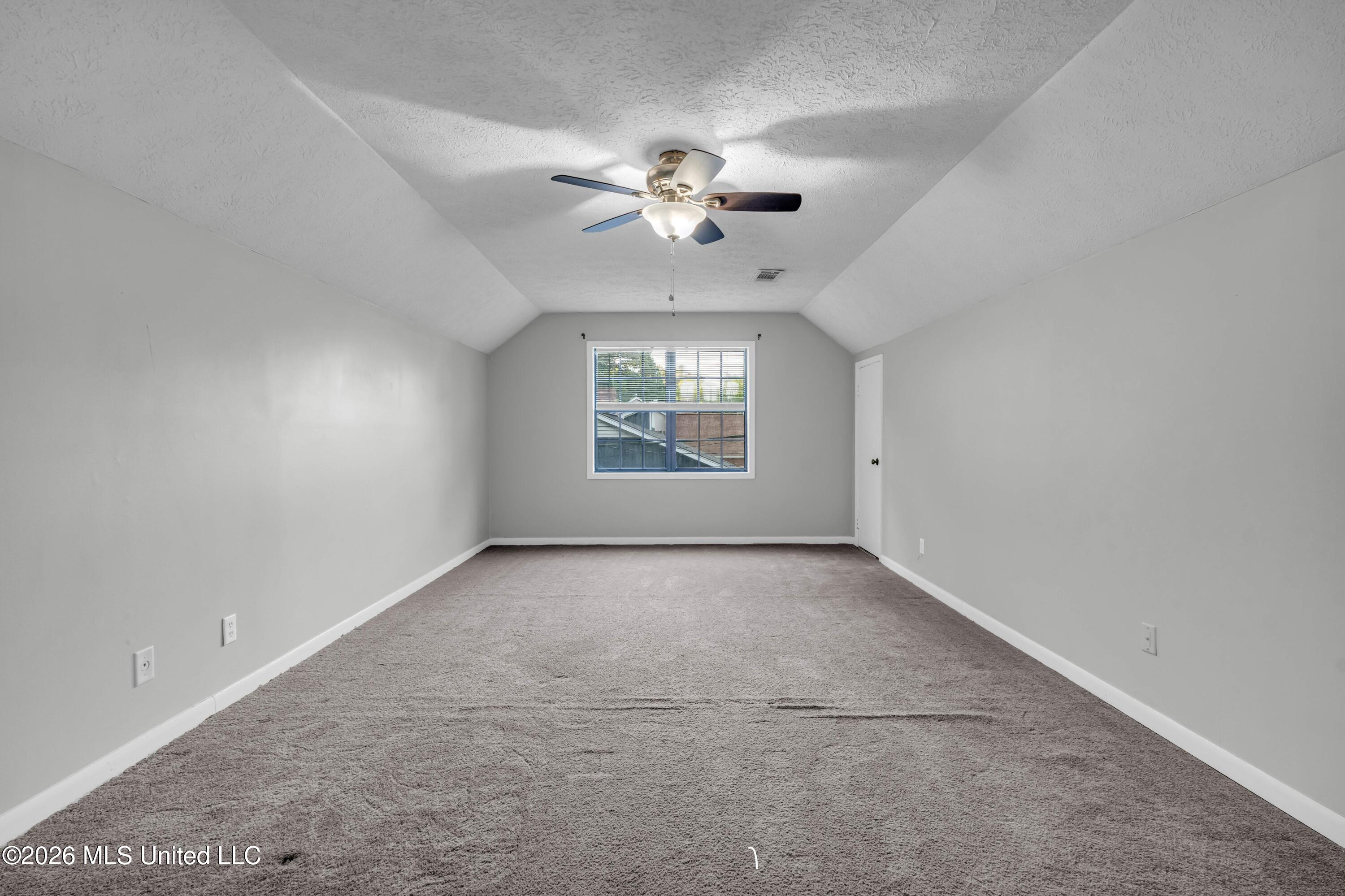 124 Cedar Drive Property Photo 28