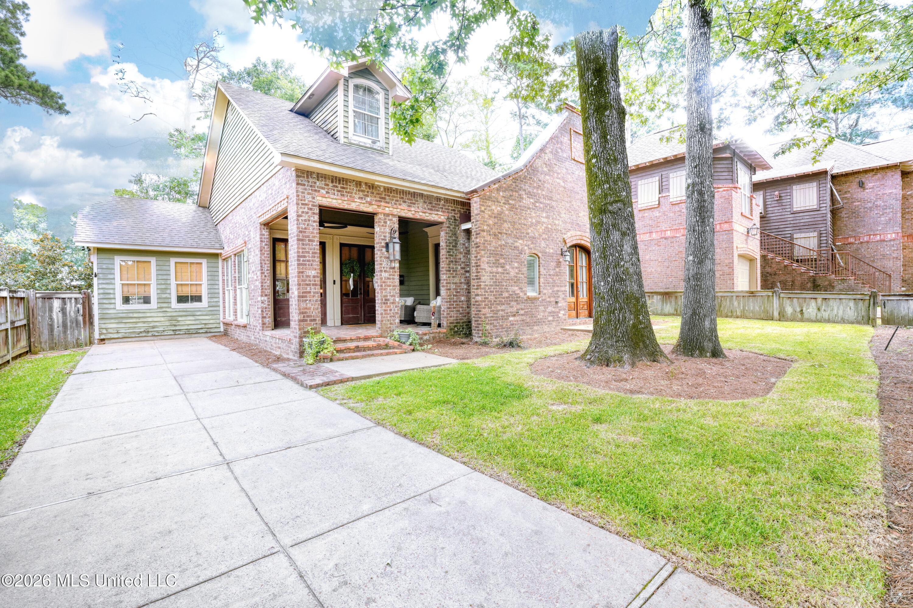 1612 E Northside Dr Drive Property Photo 8