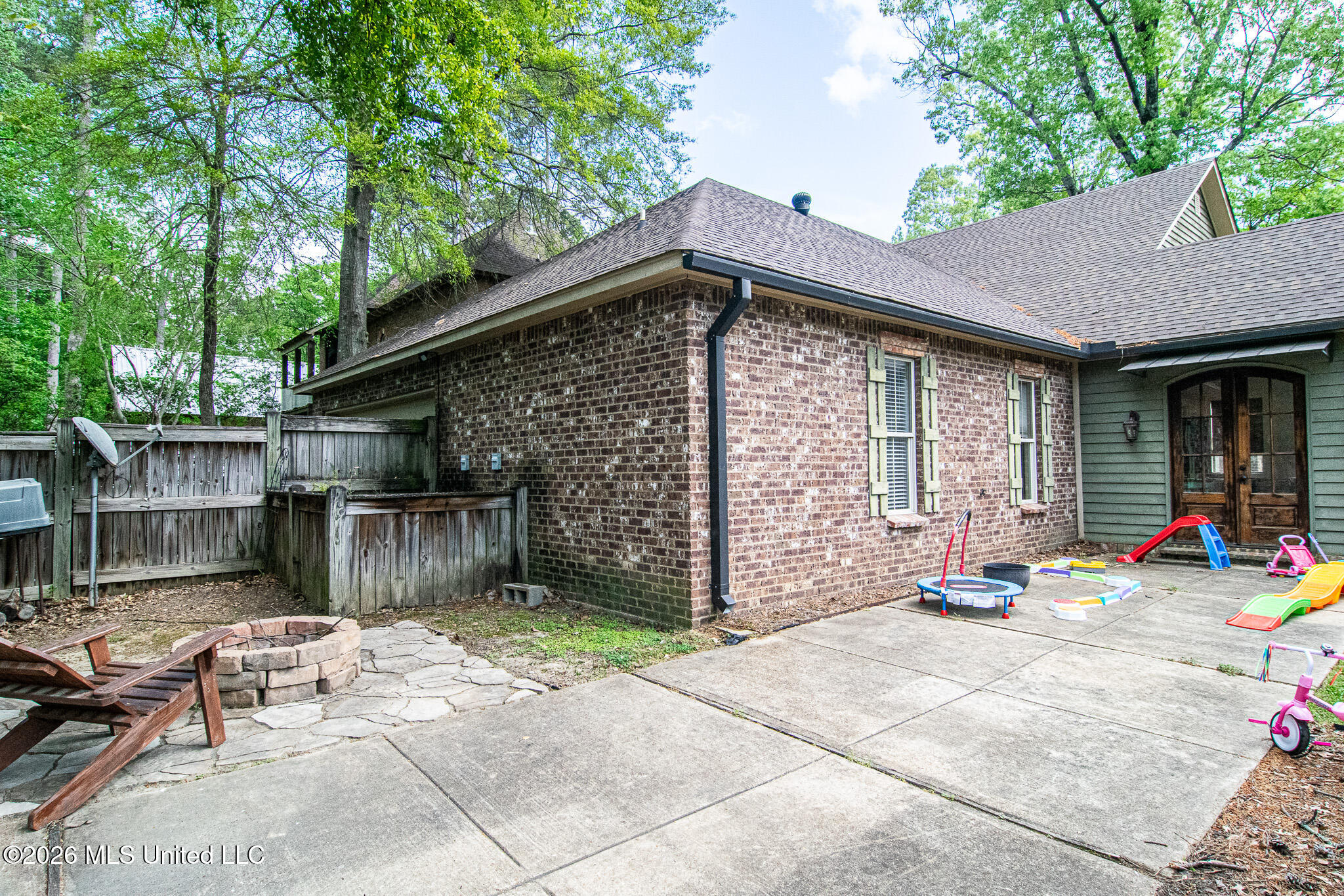 1612 E Northside Dr Drive Property Photo 49