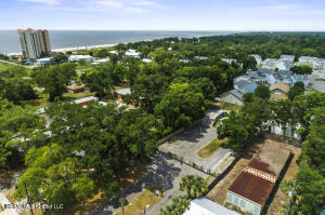 1180 Century Oaks Drive Property Photo 3