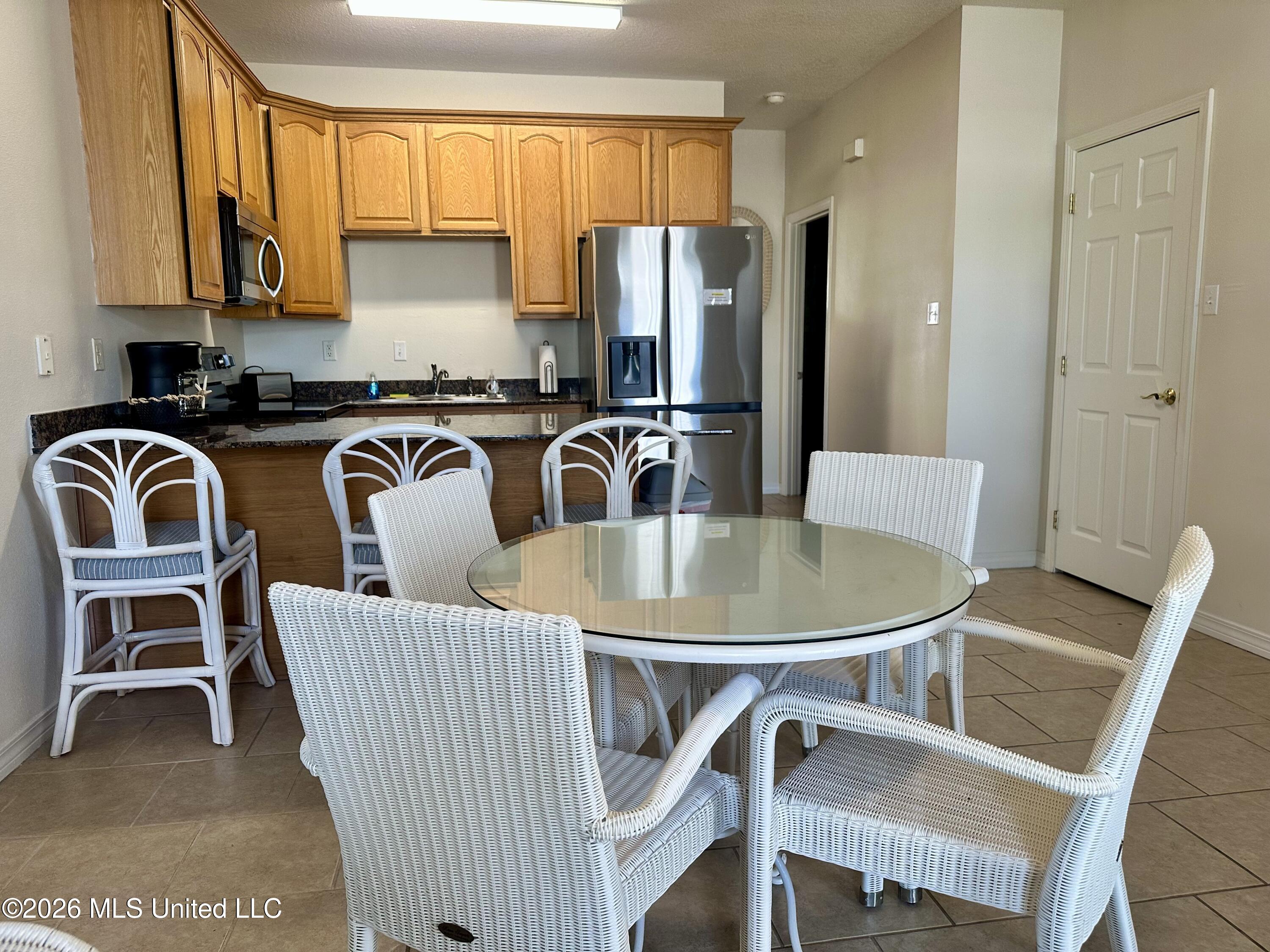 1180 Century Oaks Drive Property Photo 8