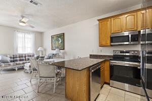 1180 Century Oaks Drive Property Photo 9