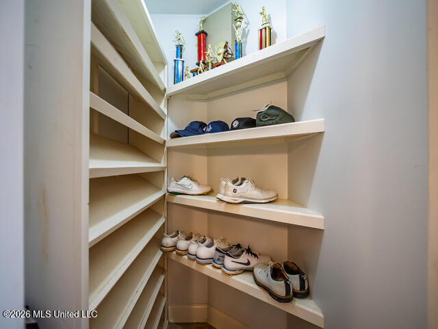 1178 Travis Road Property Photo 32