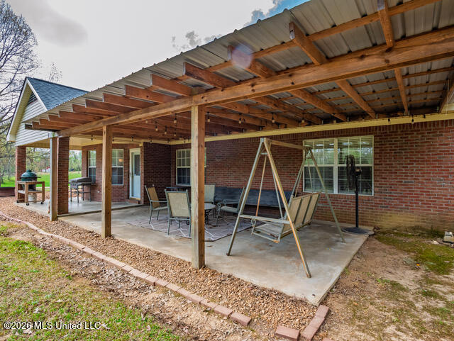 1178 Travis Road Property Photo 57