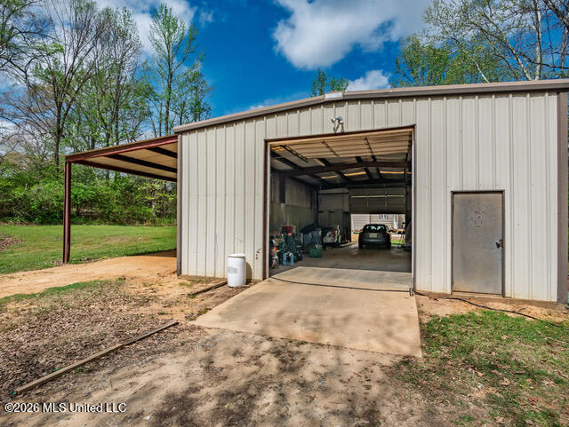 1178 Travis Road Property Photo 63