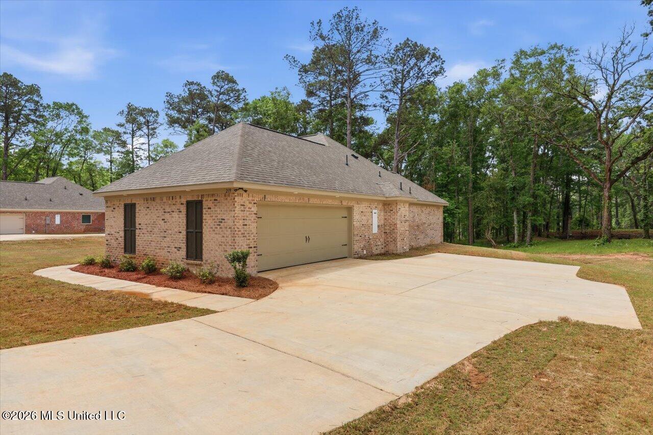 219 Walter Jones Road Property Photo 4