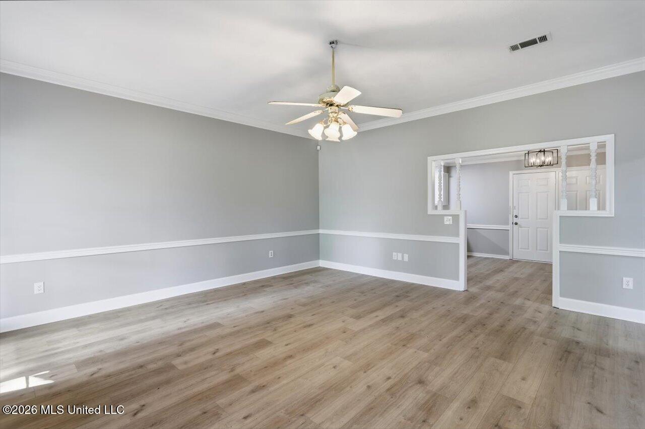 4259 Oak Lake Drive Property Photo 6
