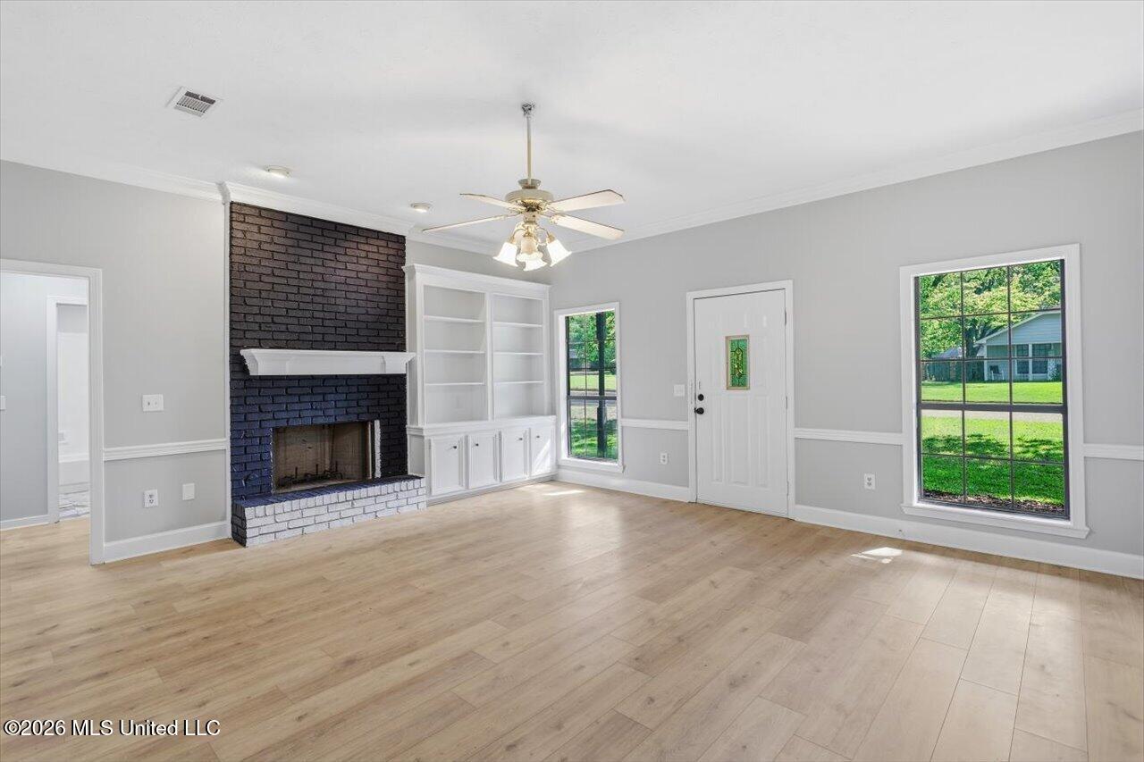 4259 Oak Lake Drive Property Photo 7
