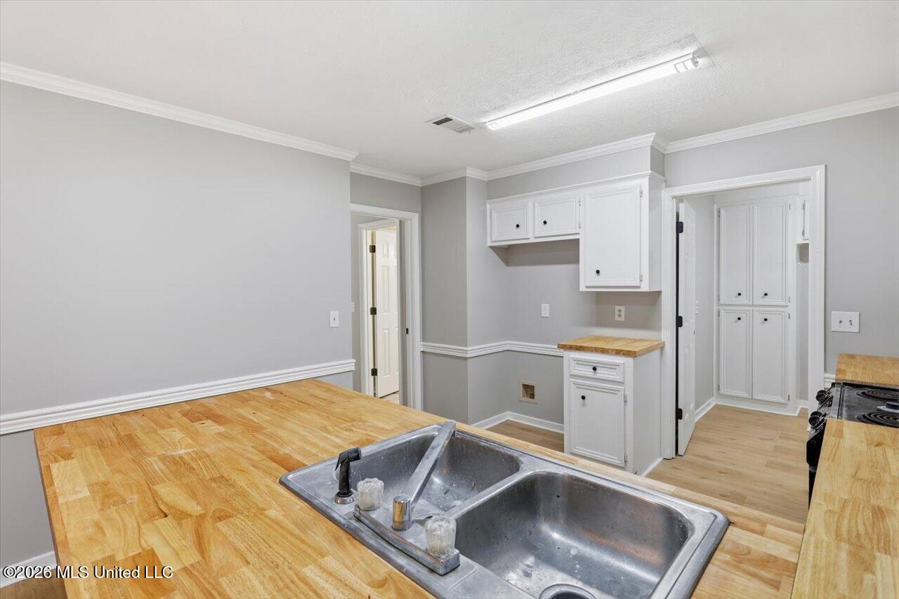 4259 Oak Lake Drive Property Photo 13