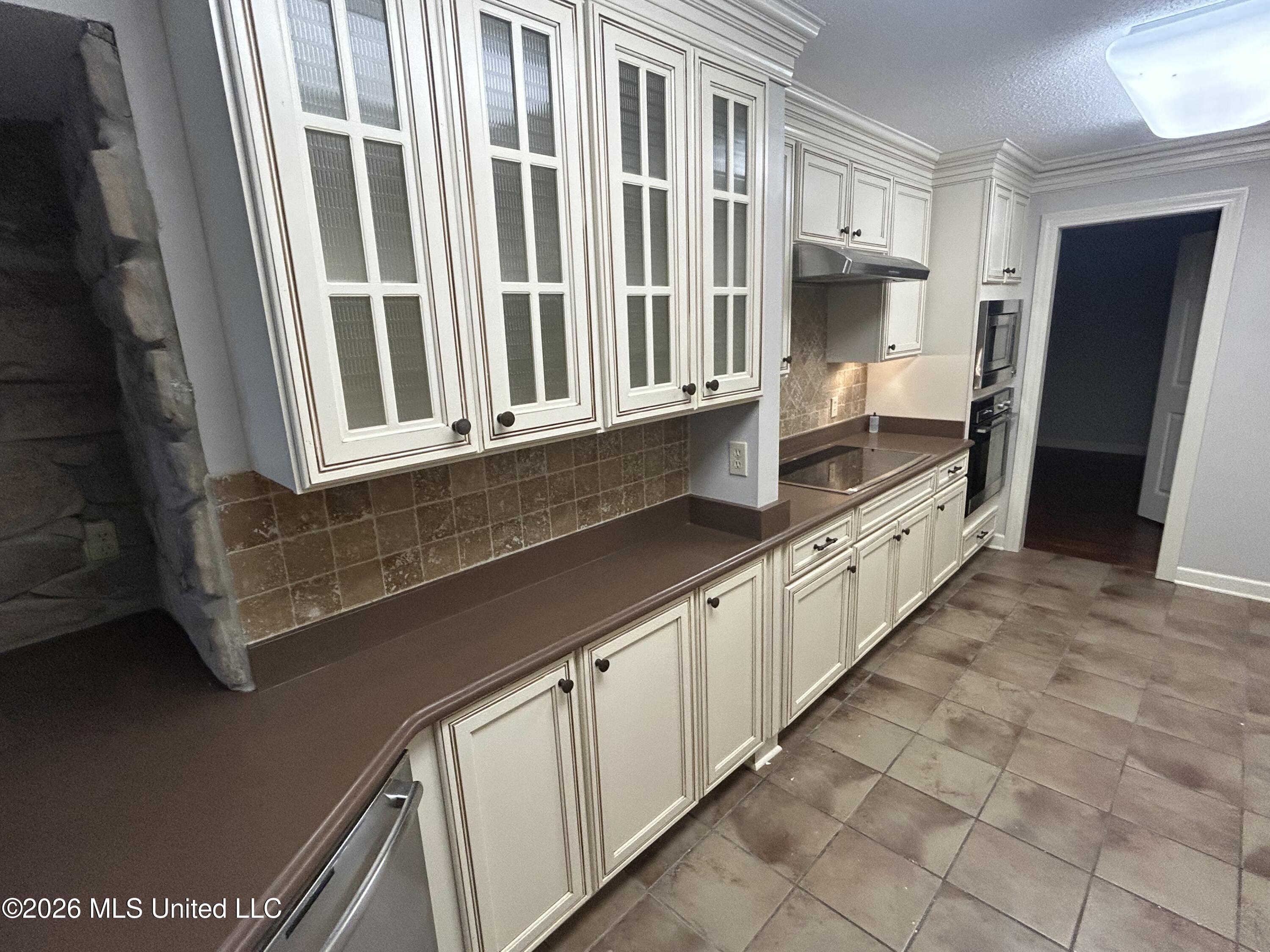 628 S Aubrey Circle Property Photo 6