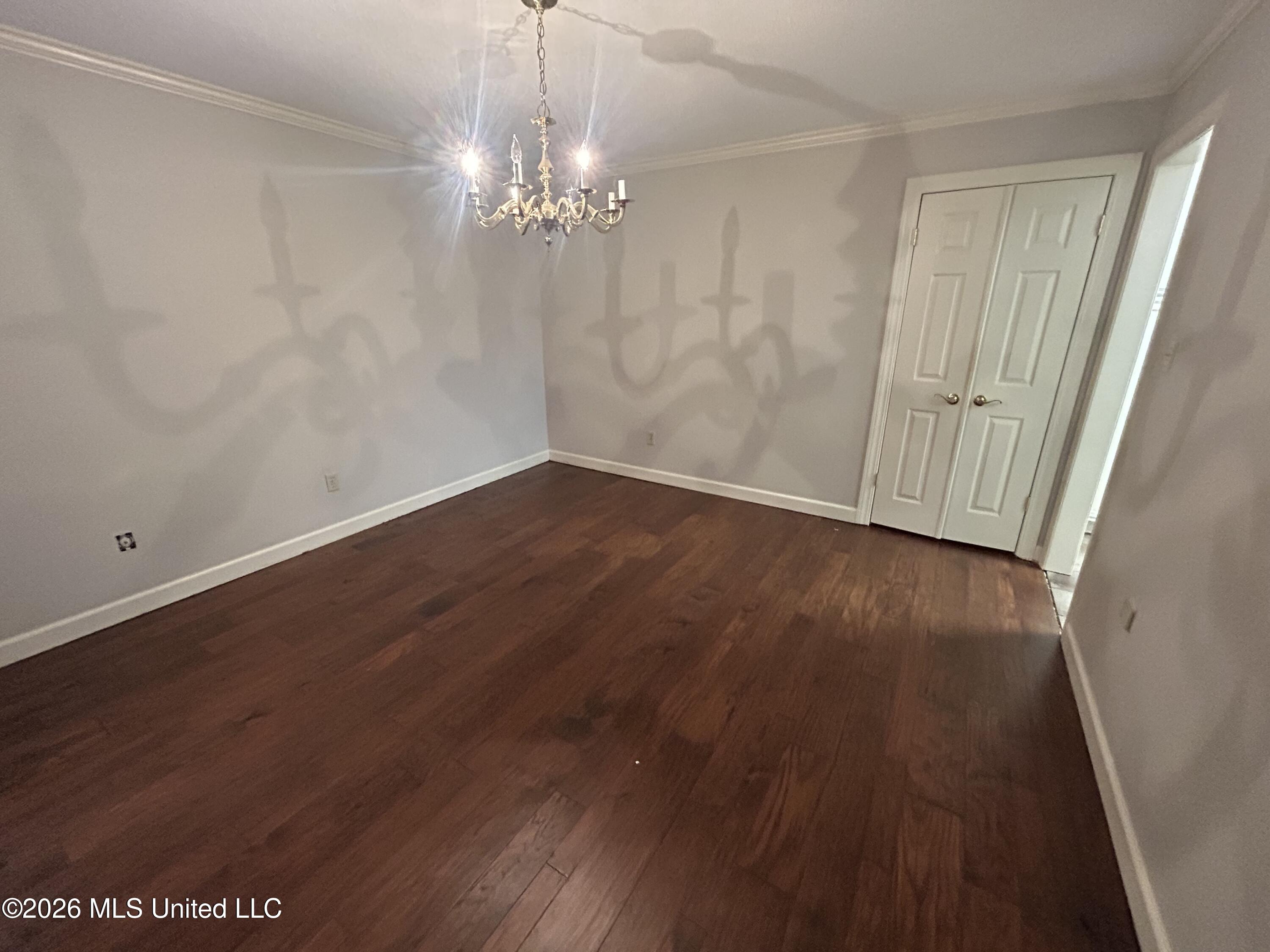 628 S Aubrey Circle Property Photo 7