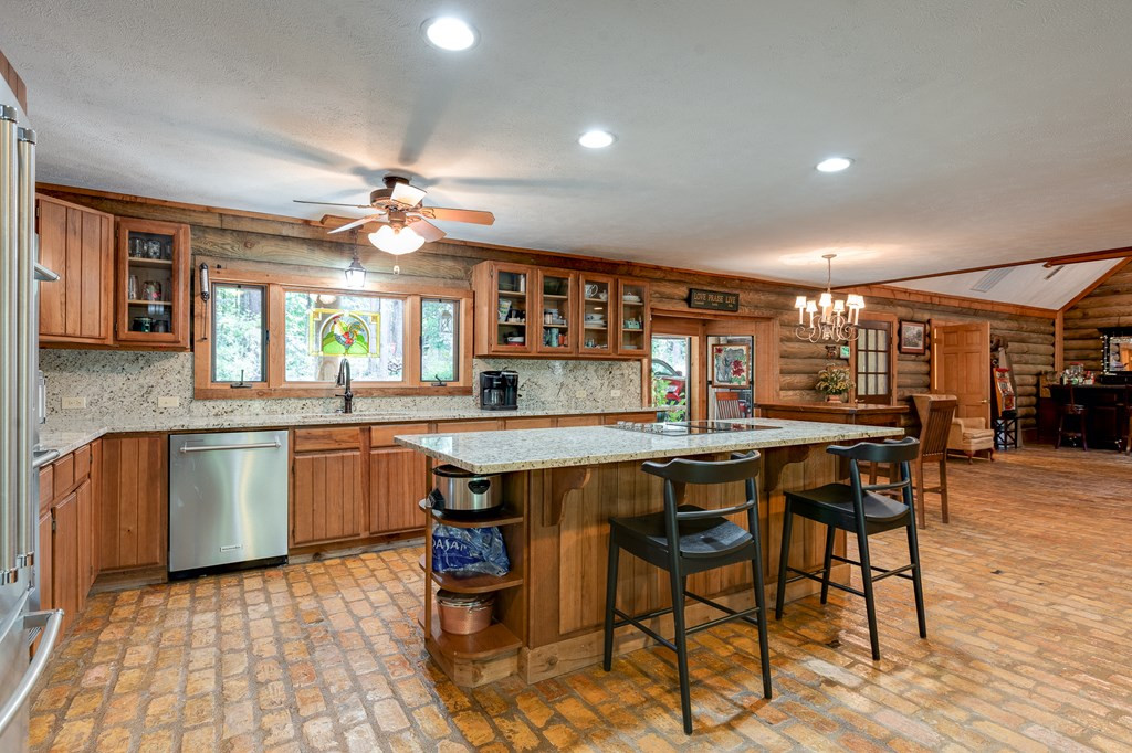 4032 Highway 48 Highway Property Photo 15