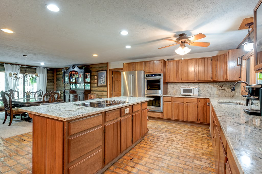 4032 Highway 48 Highway Property Photo 17