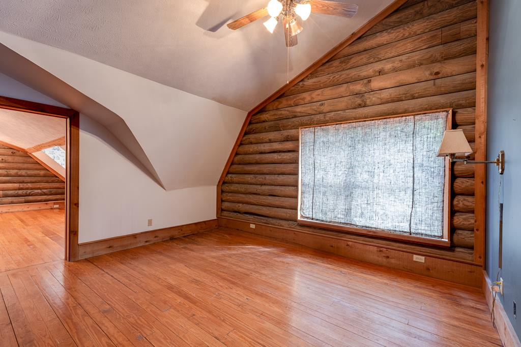 4032 Highway 48 Highway Property Photo 35