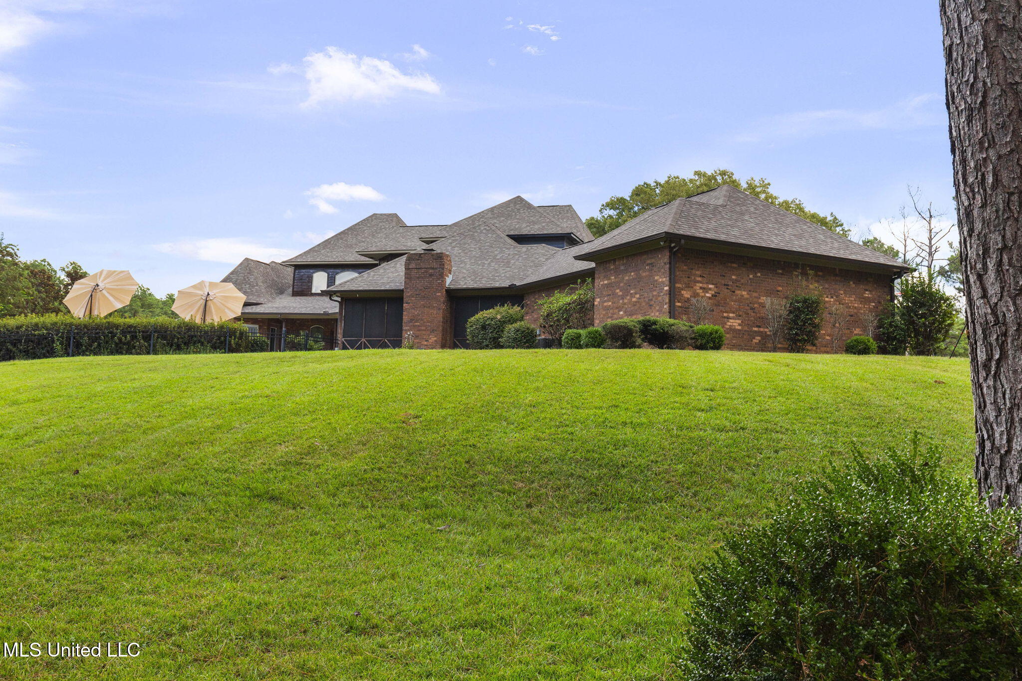 131 Lakeshire Parkway Property Photo 105