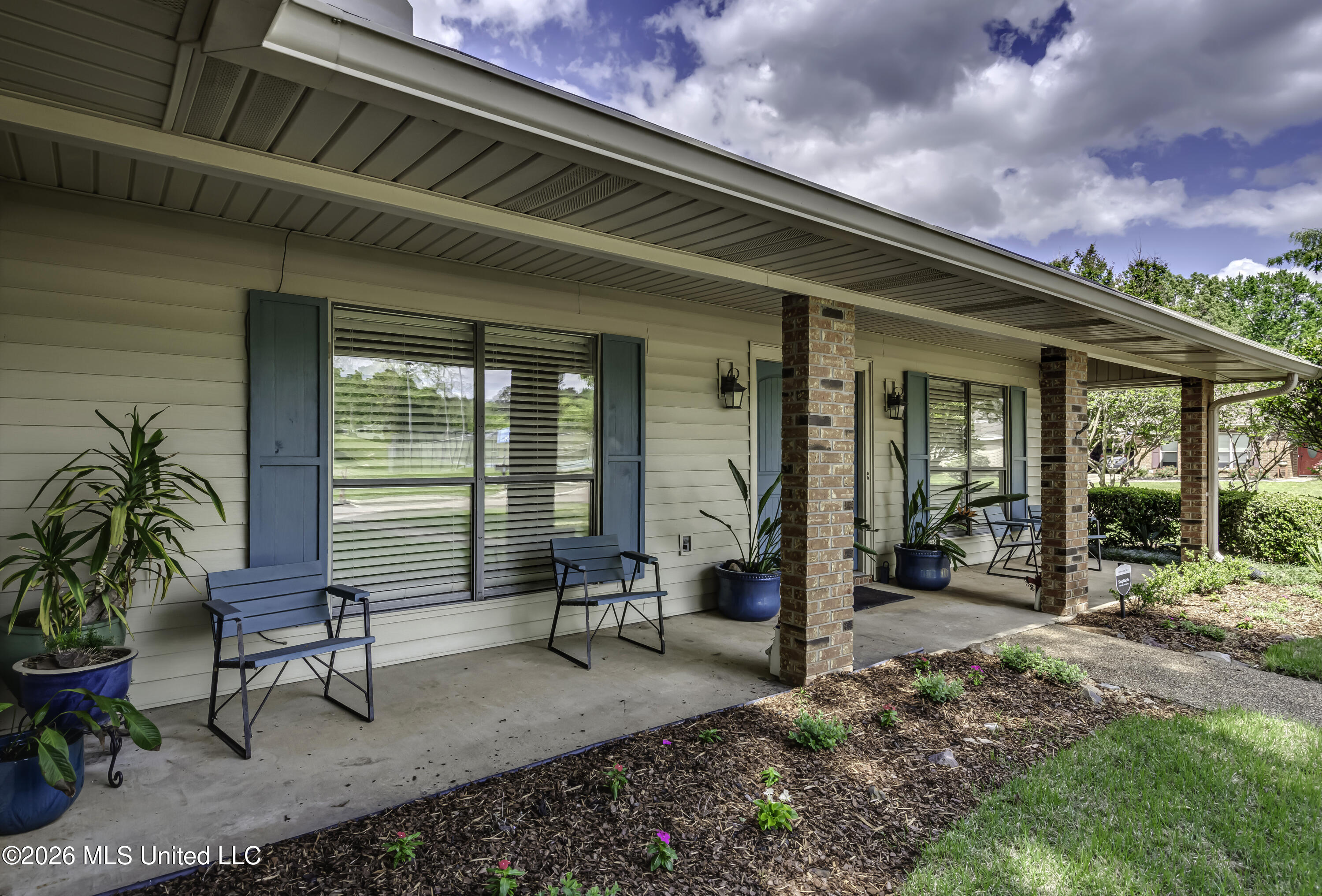 107 Westlake Drive Property Photo 6