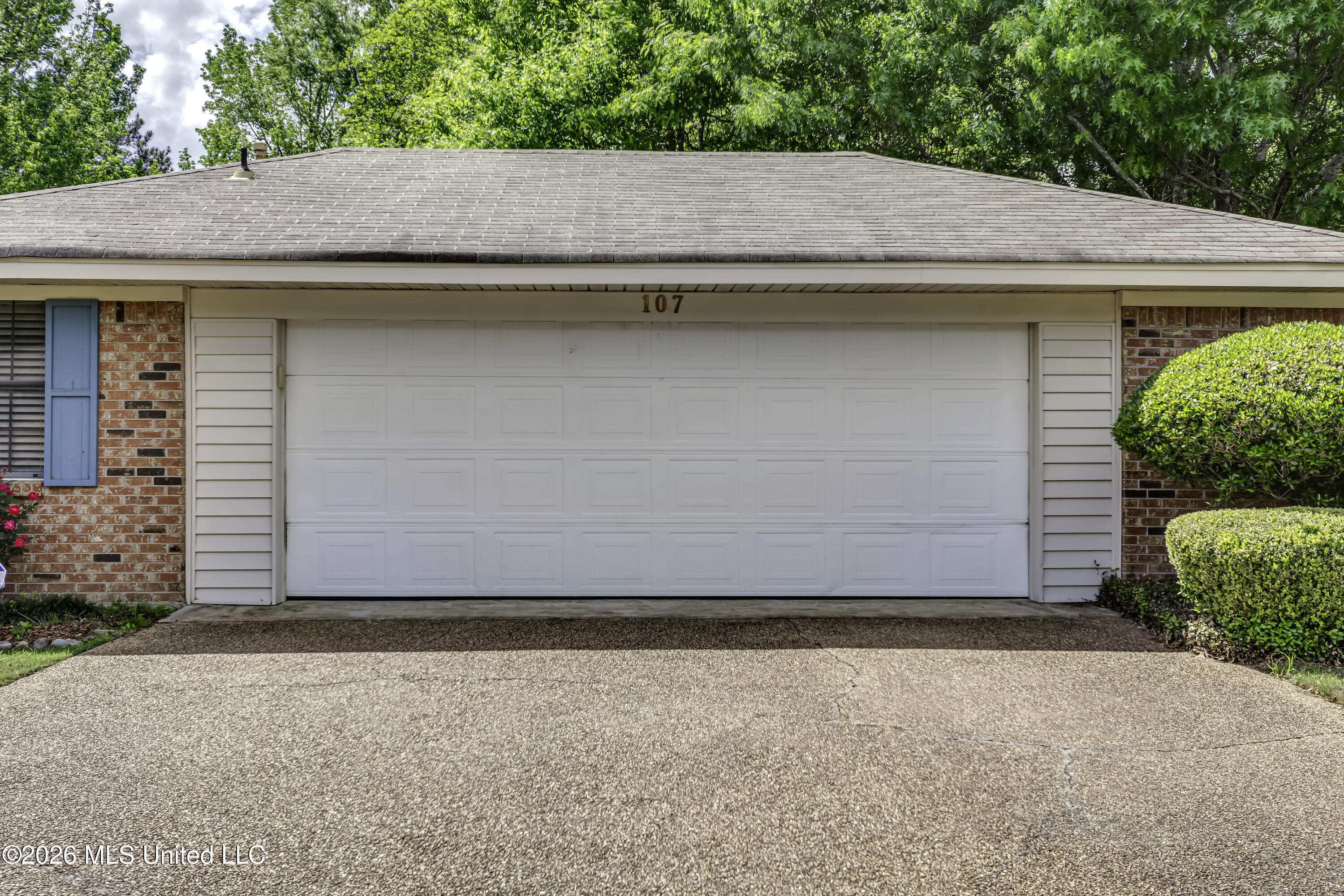 107 Westlake Drive Property Photo 75